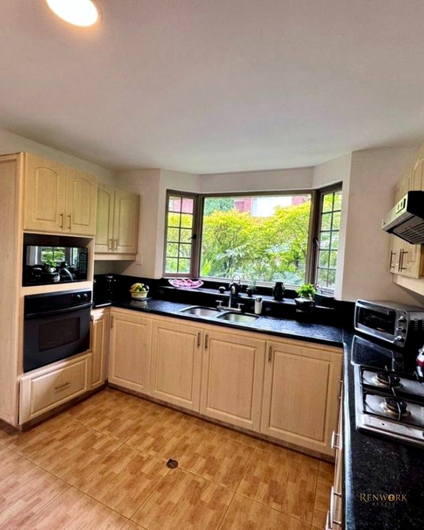 VENTA - CASA TRADICIONAL EN EL POBLADO PARTE ALTA DE 220 M² · foto 9