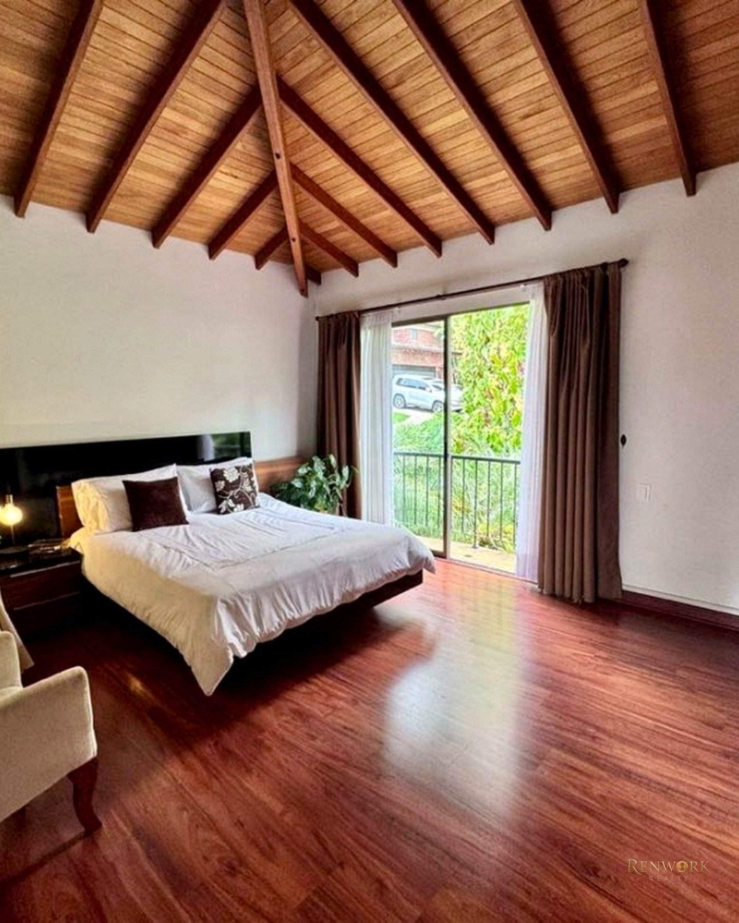 VENTA - CASA TRADICIONAL EN EL POBLADO PARTE ALTA DE 220 M² · foto 10