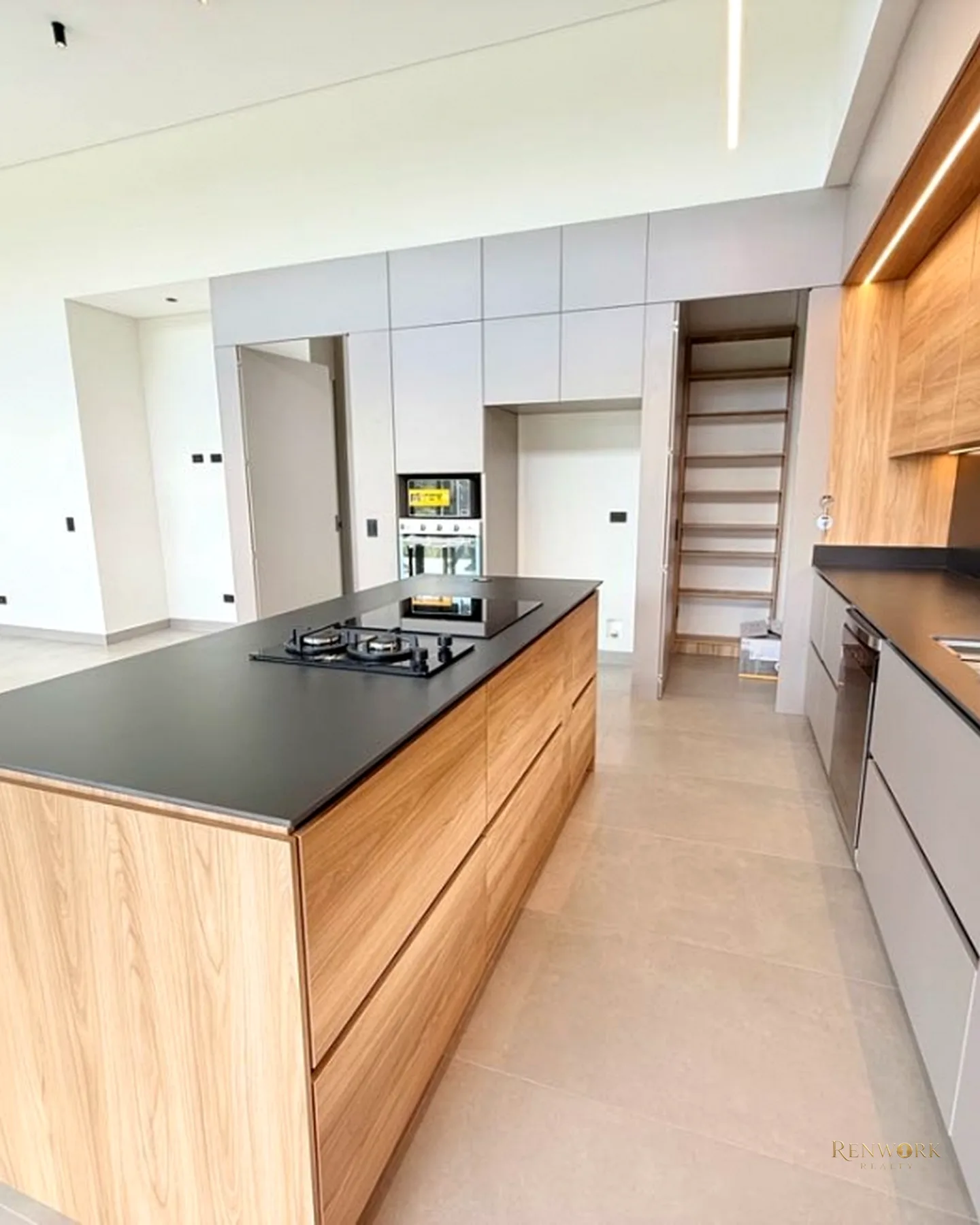 VENTA CASA UN NIVEL ALTO DE PALMAS ENVIGADO 328,69 MTS2 EN UNIDAD · foto 3