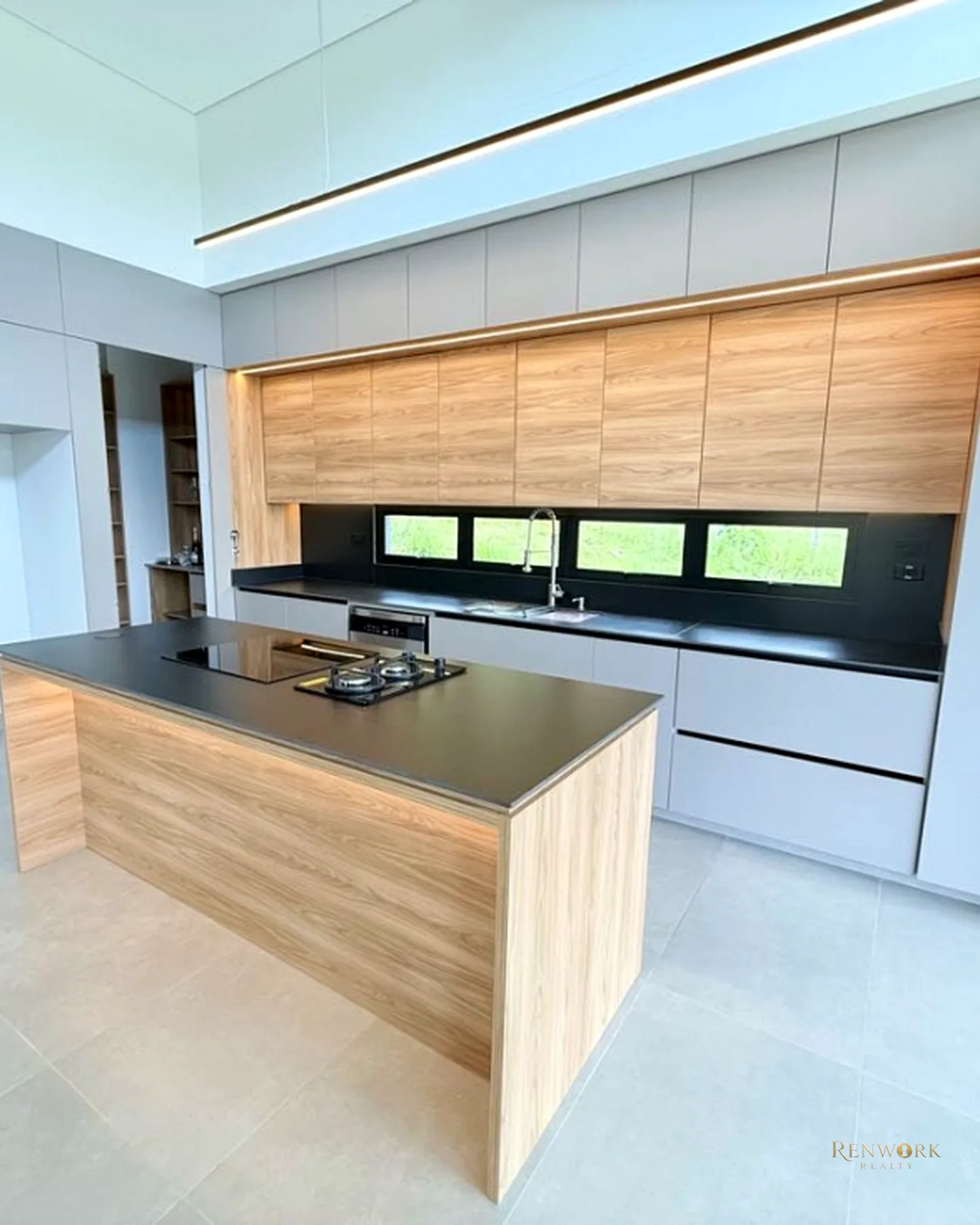VENTA CASA UN NIVEL ALTO DE PALMAS ENVIGADO 328,69 MTS2 EN UNIDAD · foto 1