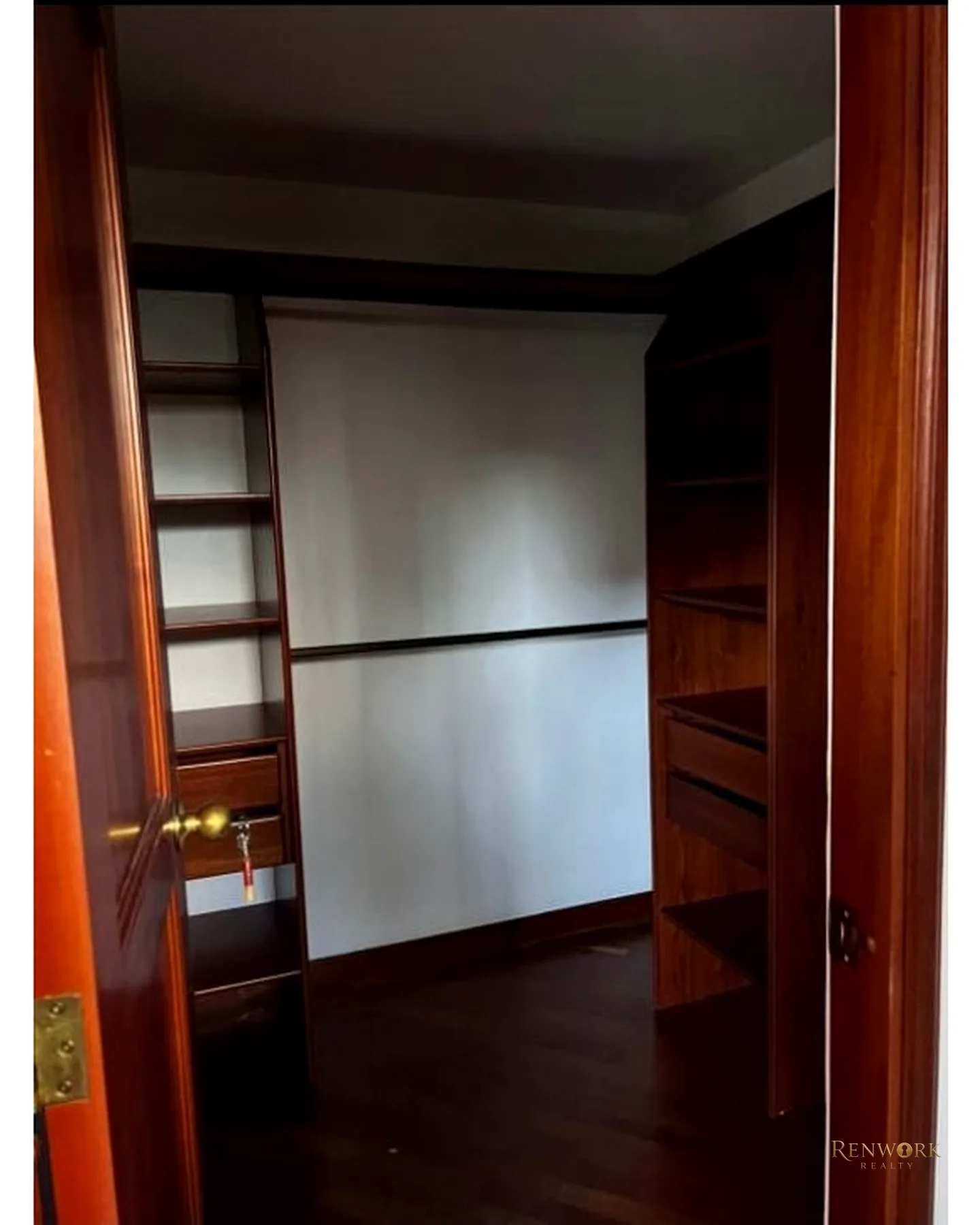 VENTA DE AMPLIO APARTAMENTO SECTOR LAS SANTAS EL POBLADO · foto 10