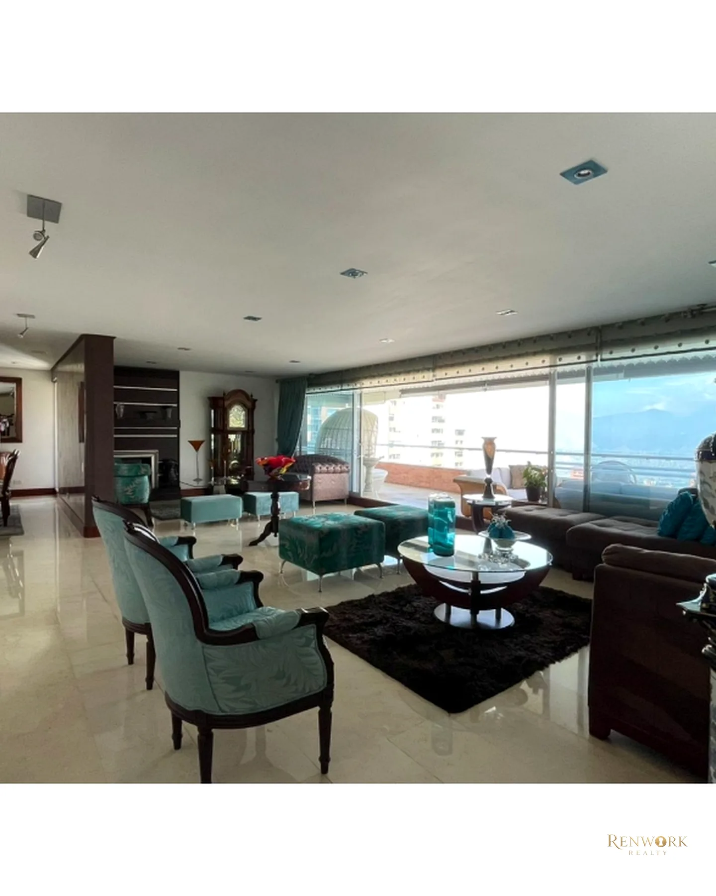 VENTA DE AMPLIO Y HERMOSO APARTAMENTO SECTOR EL TESORO · foto 1