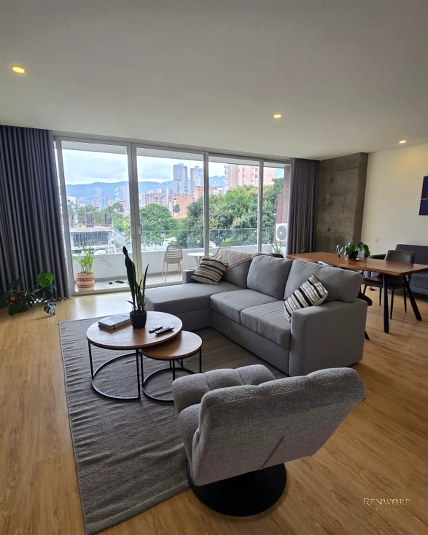 VENTA DE APARTAESTUDIO, EL POBLADO, UBICACIÓN PRIVILEGIADA. · foto 1