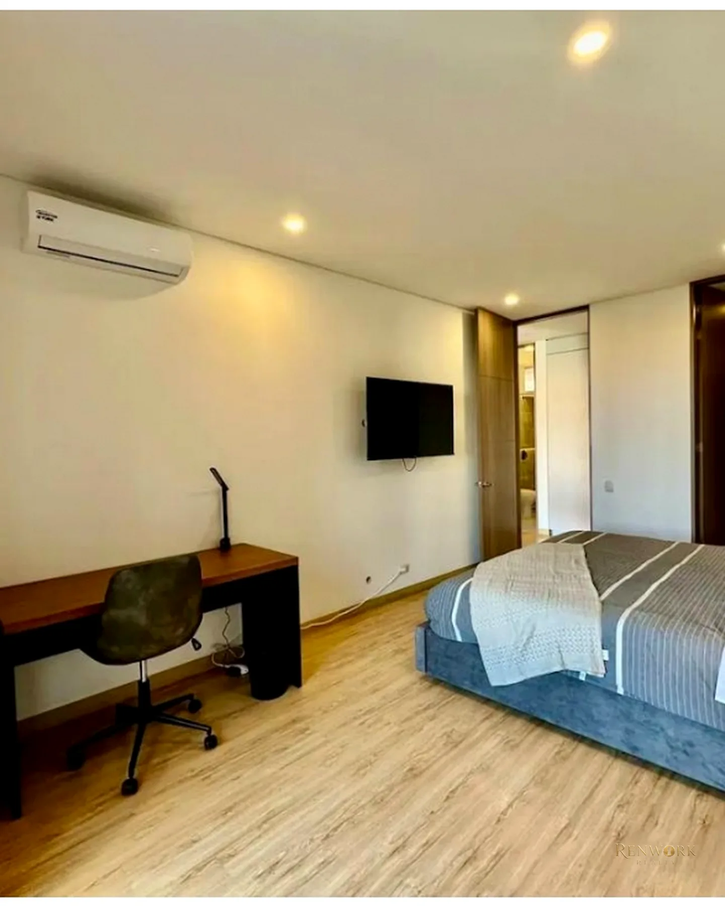 VENTA DE APARTAESTUDIO, EL POBLADO, UBICACIÓN PRIVILEGIADA. · foto 17
