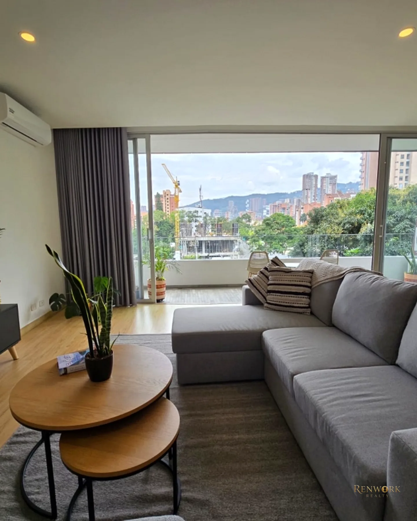 VENTA DE APARTAESTUDIO, EL POBLADO, UBICACIÓN PRIVILEGIADA. · foto 7