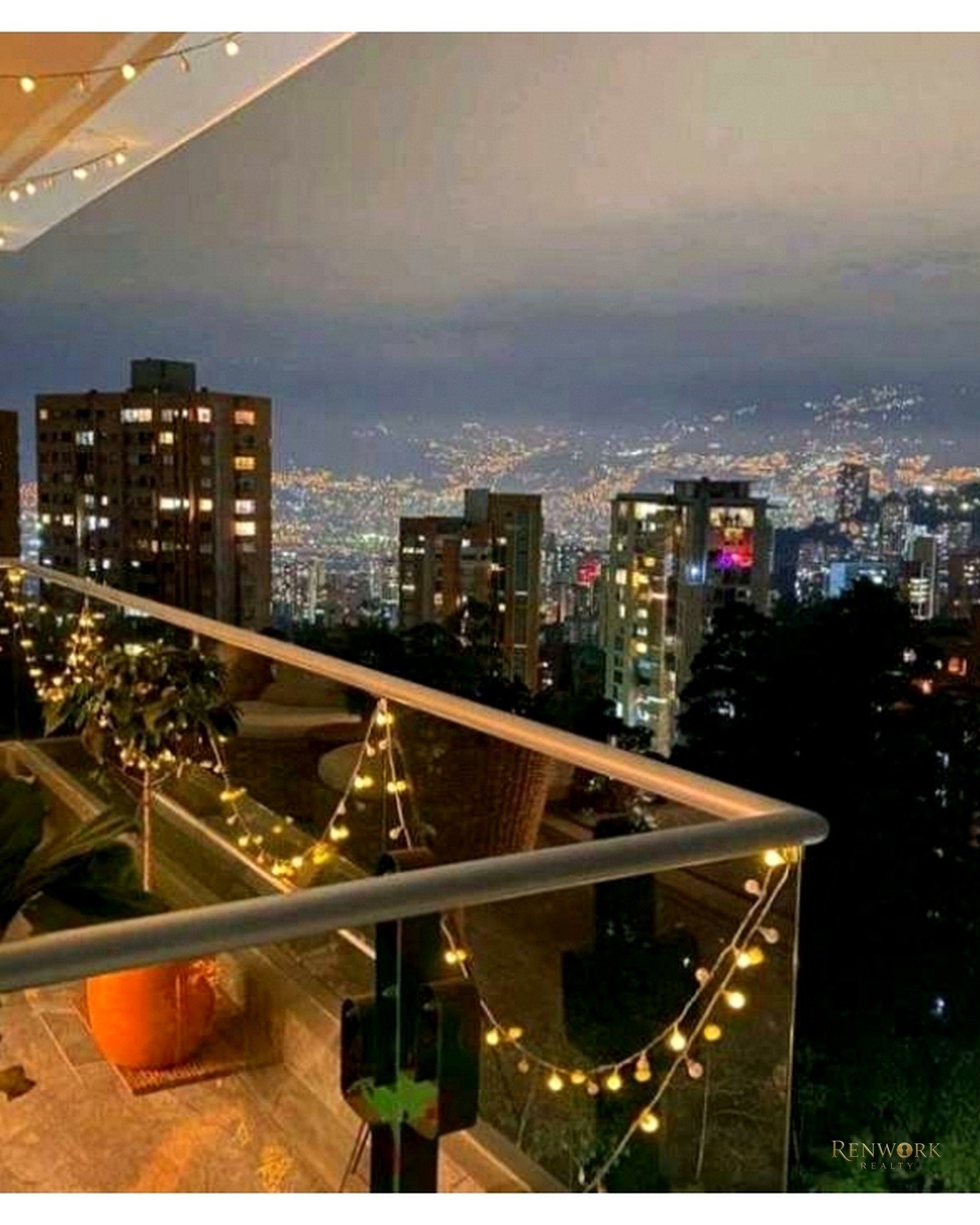 VENTA DE APARTAESTUDIO EN EL POBLADO, CON LICENCIA AIRBNB. · foto 1