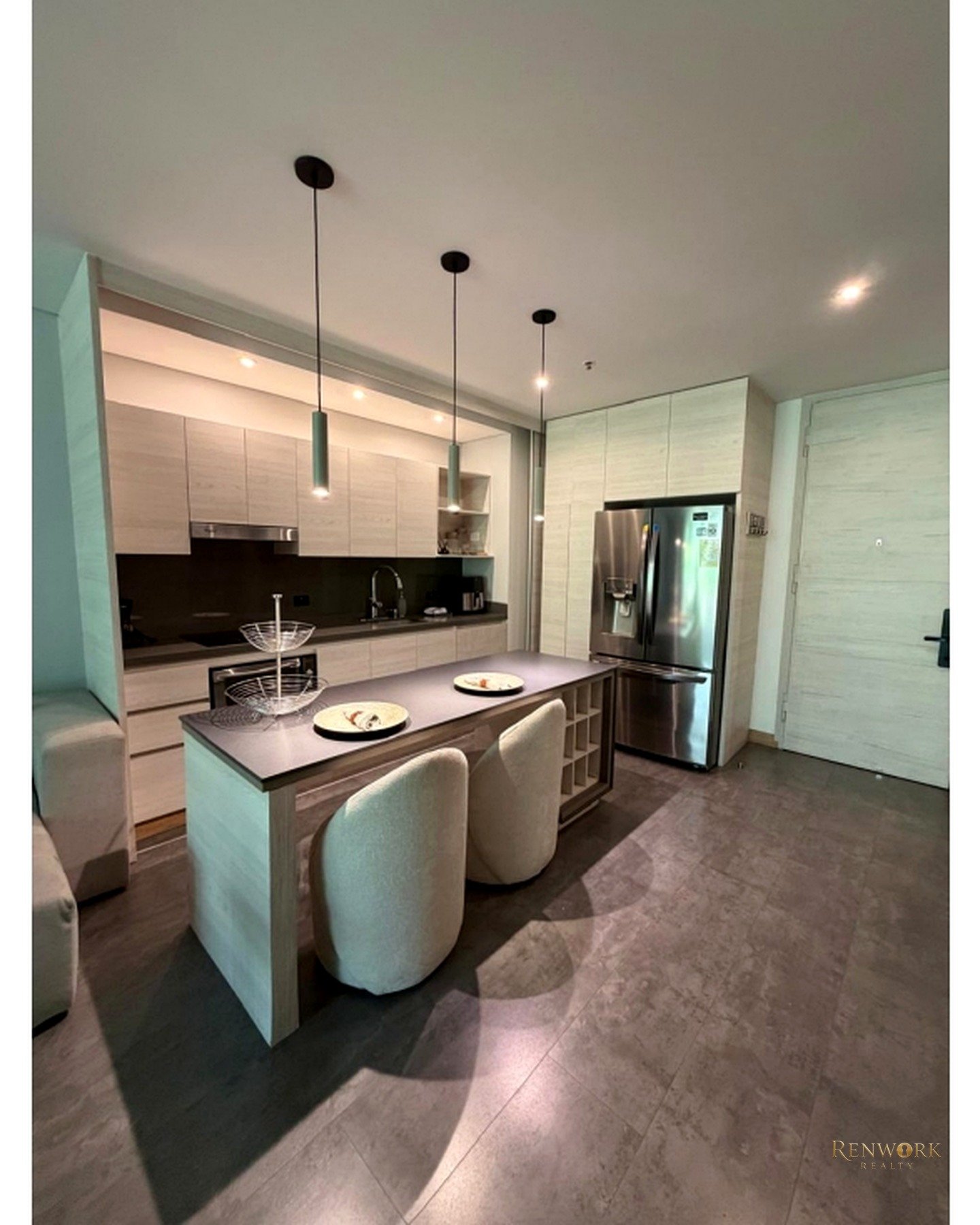 VENTA DE APARTAESTUDIO EN SWISS AMOBLADO, ALTO DE PALMAS 95 MTS · foto 2