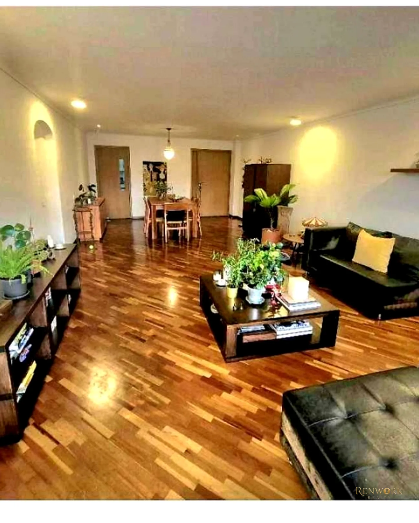 VENTA DE APARTAMENTO AMPLIO Y ACOGEDOR POBLADO- SECTOR EL TESORO · foto 1