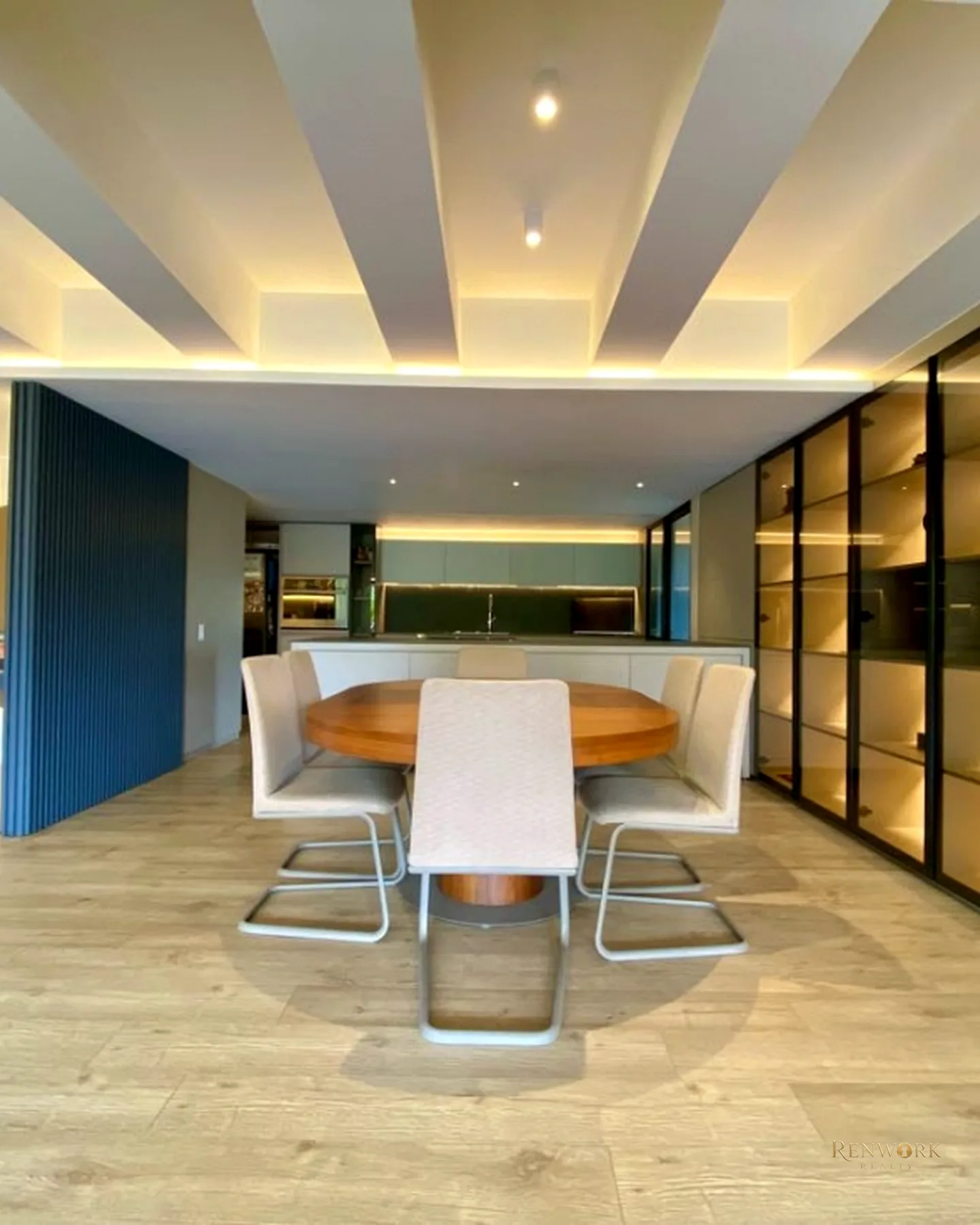 VENTA DE APARTAMENTO DE LUJO REMODELADO EN LAS LOMAS EL POBLADO · foto 17