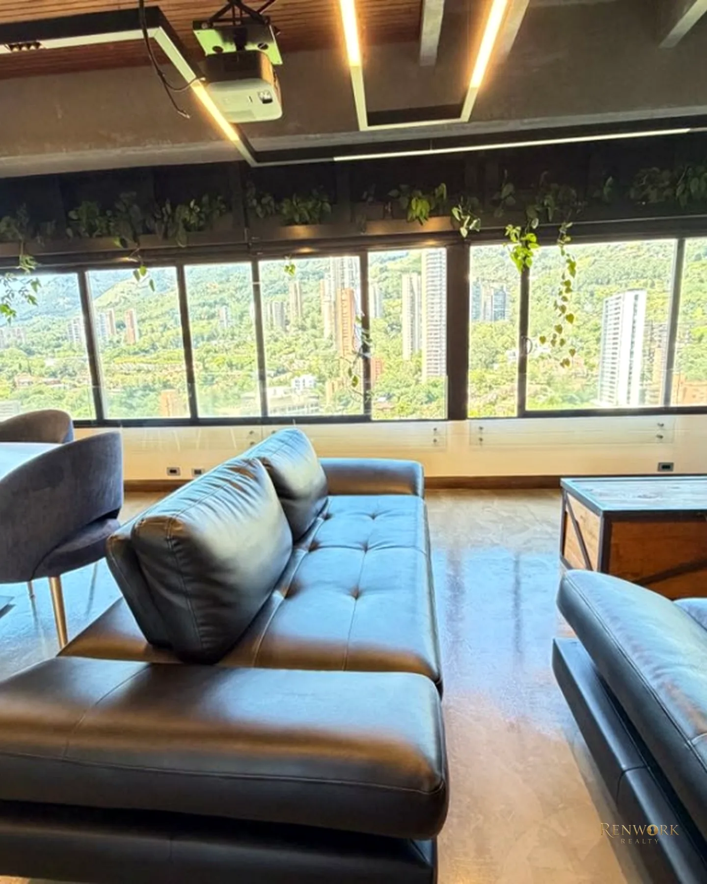 VENTA DE APARTAMENTO DUPLEX AMOBLADO CON UNA VISTA ESPECTACULAR · foto 1