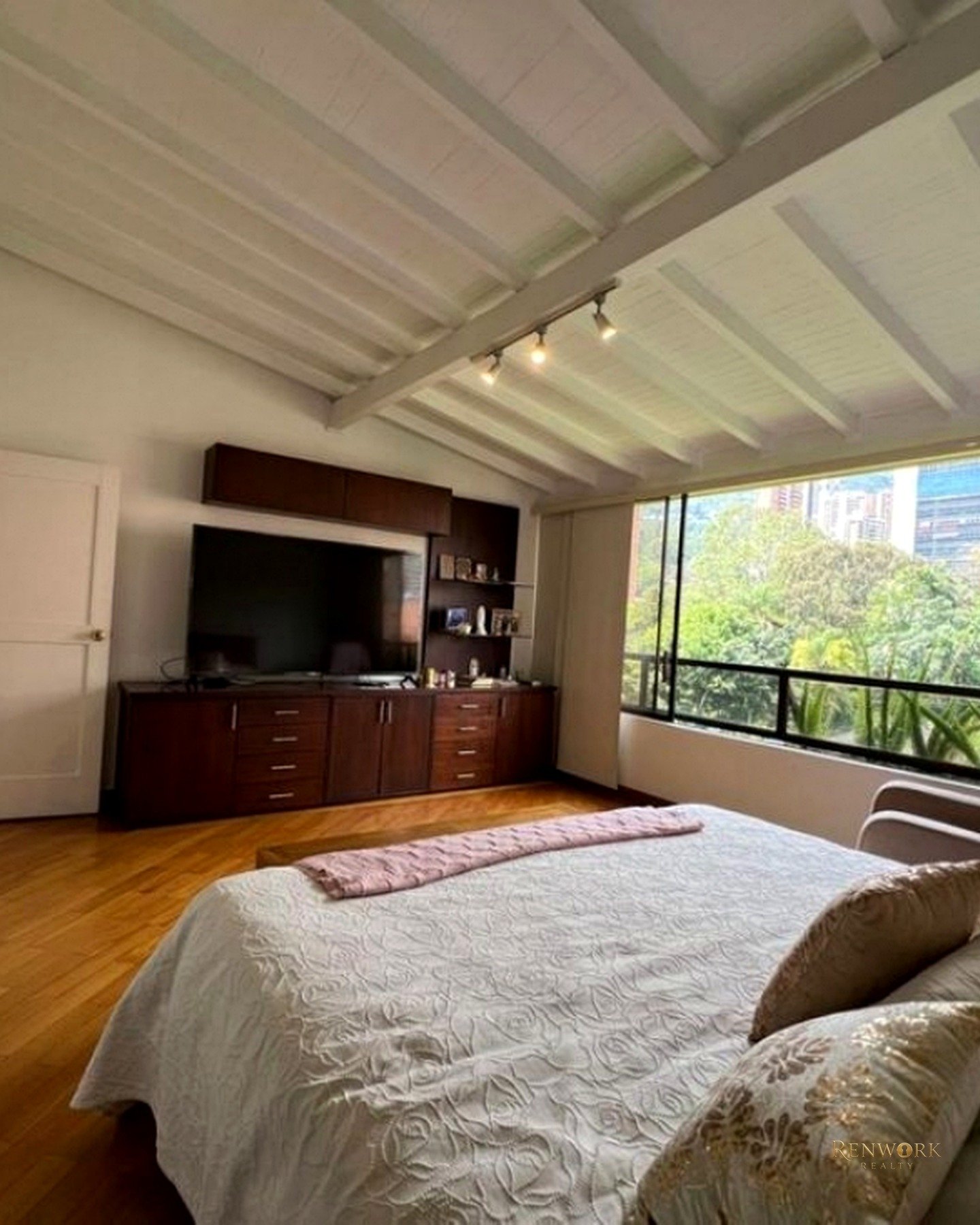 VENTA DE APARTAMENTO DUPLEX EN EL POBLADO · foto 14