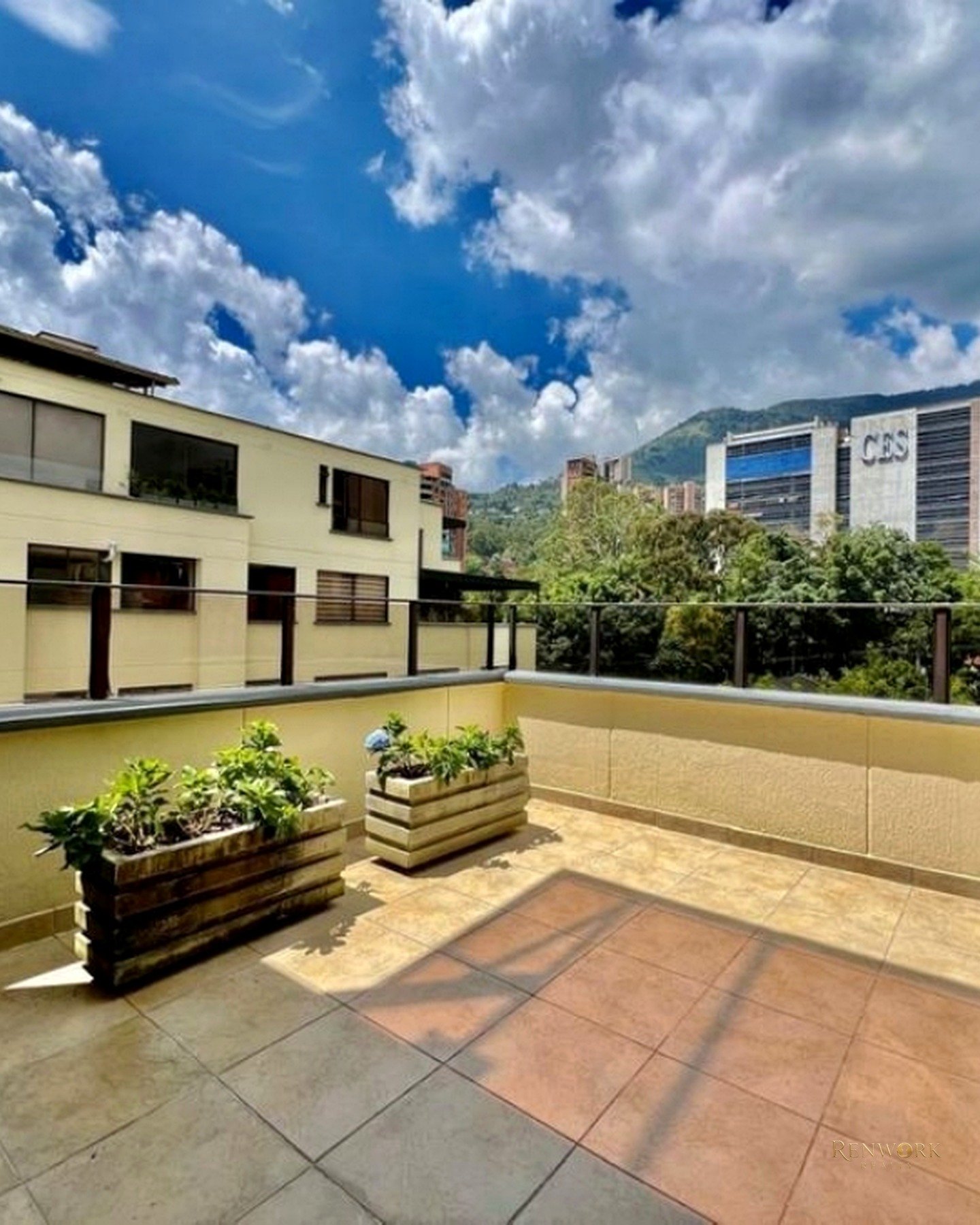 VENTA DE APARTAMENTO DUPLEX EN EL POBLADO · foto 8