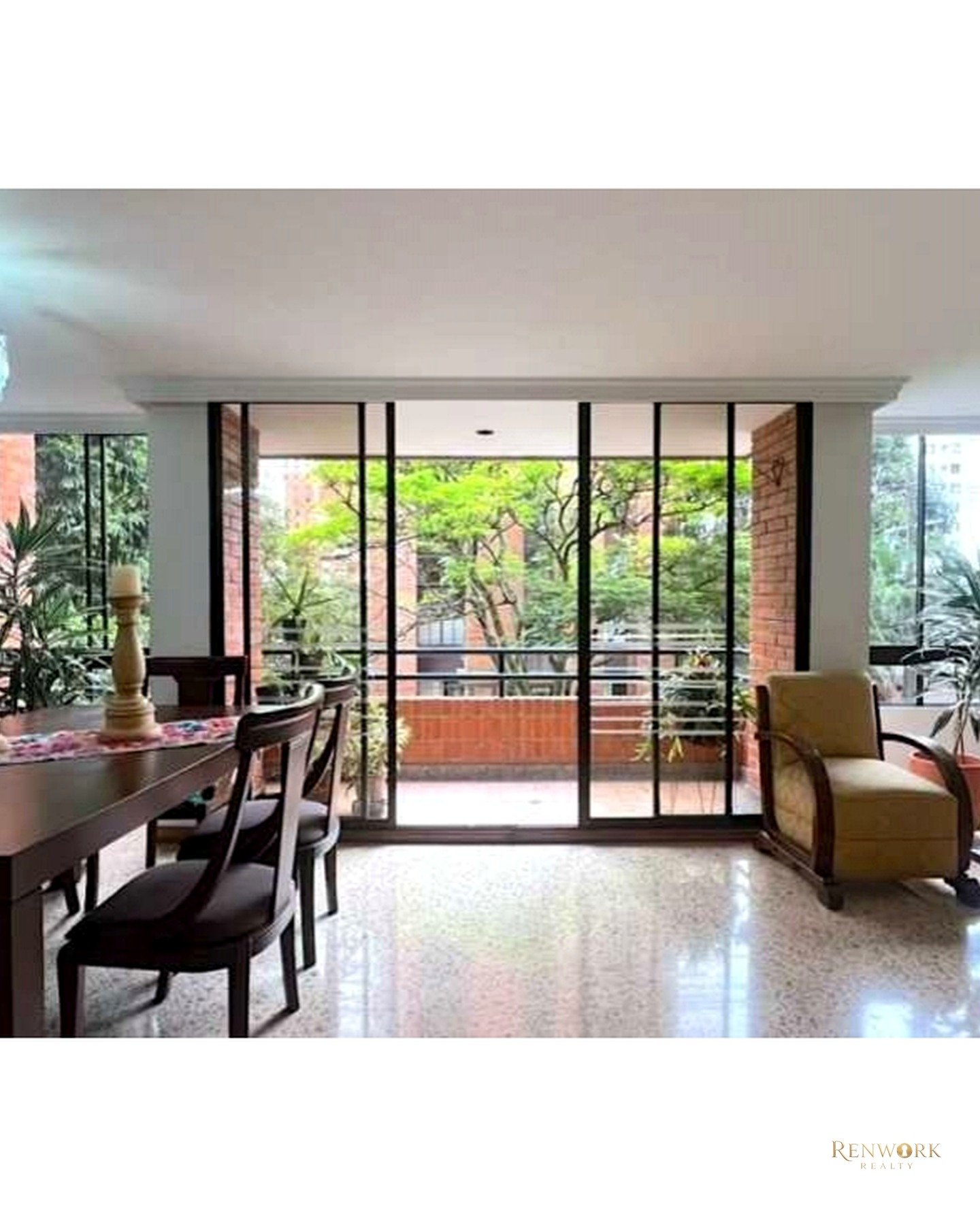 VENTA DE APARTAMENTO DUPLEX EN EL POBLADO POR LA CLINICA MEDELLÍN