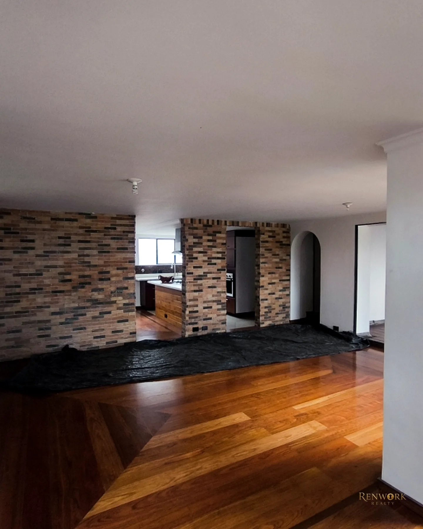 VENTA DE APARTAMENTO DÚPLEX EN LA MILLA DE ORO · foto 9