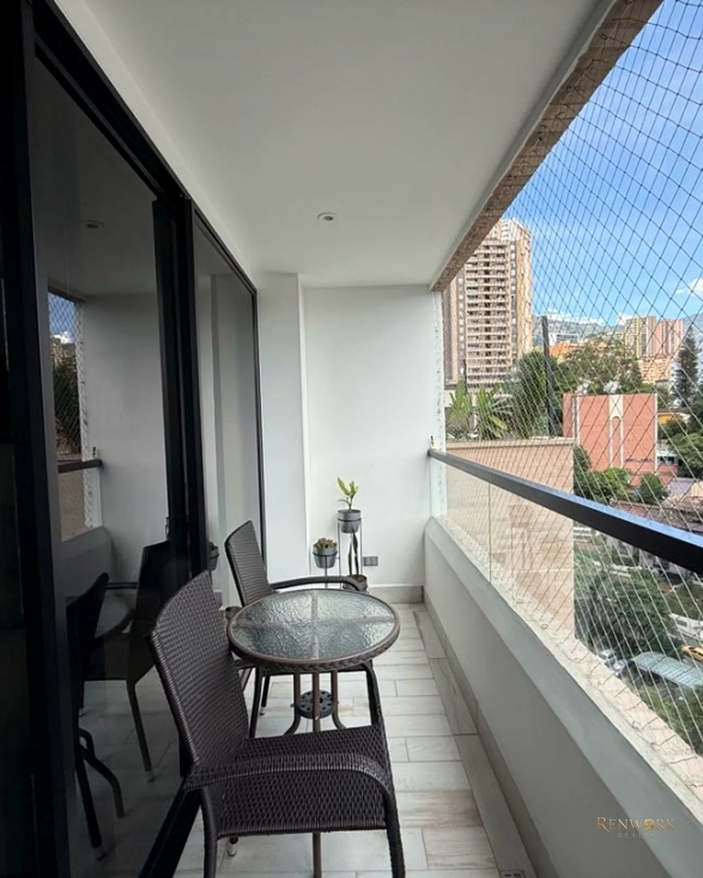 VENTA DE APARTAMENTO EL POBLADO CASTROPOL · foto 18
