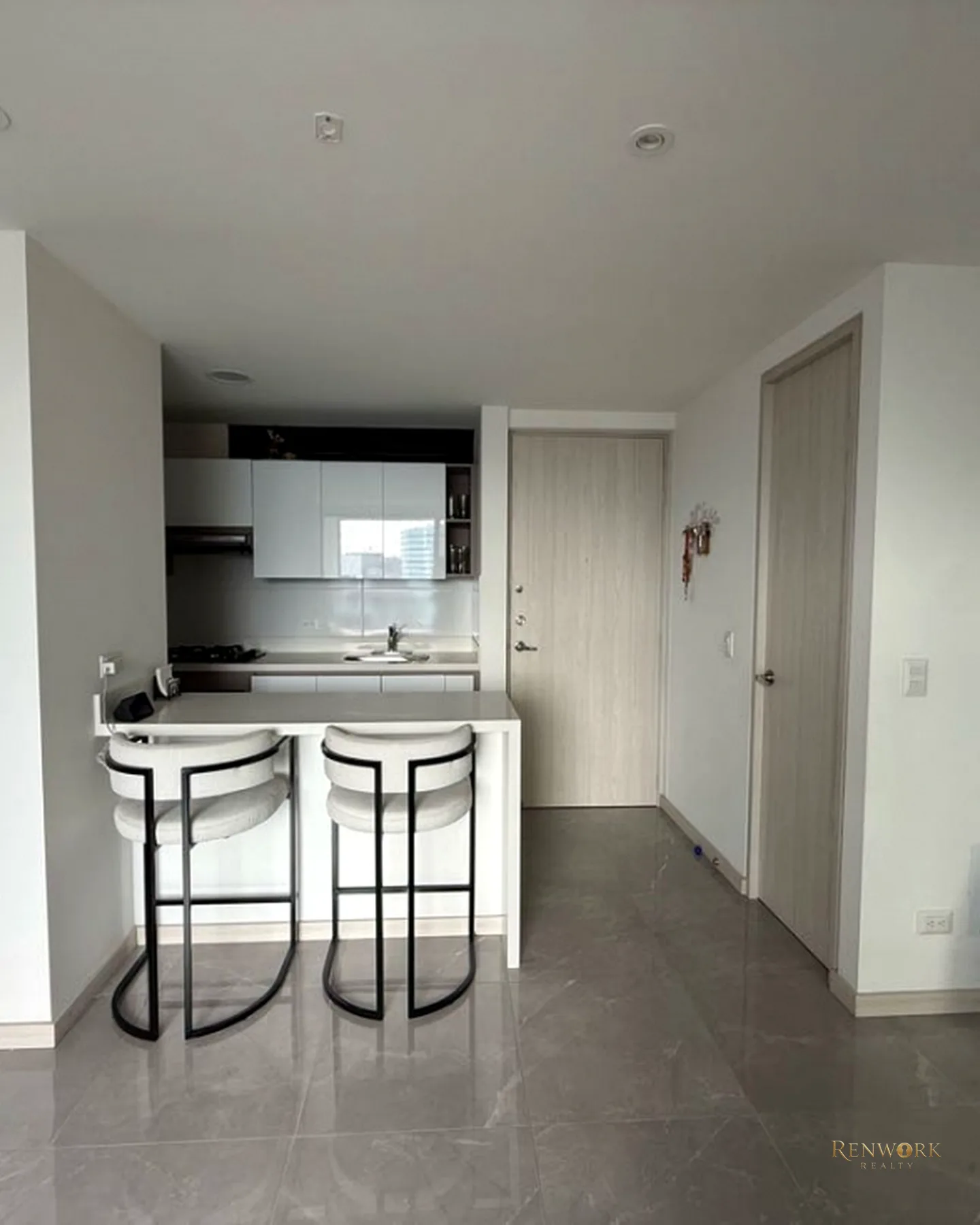 VENTA DE APARTAMENTO EL POBLADO CASTROPOL · foto 6