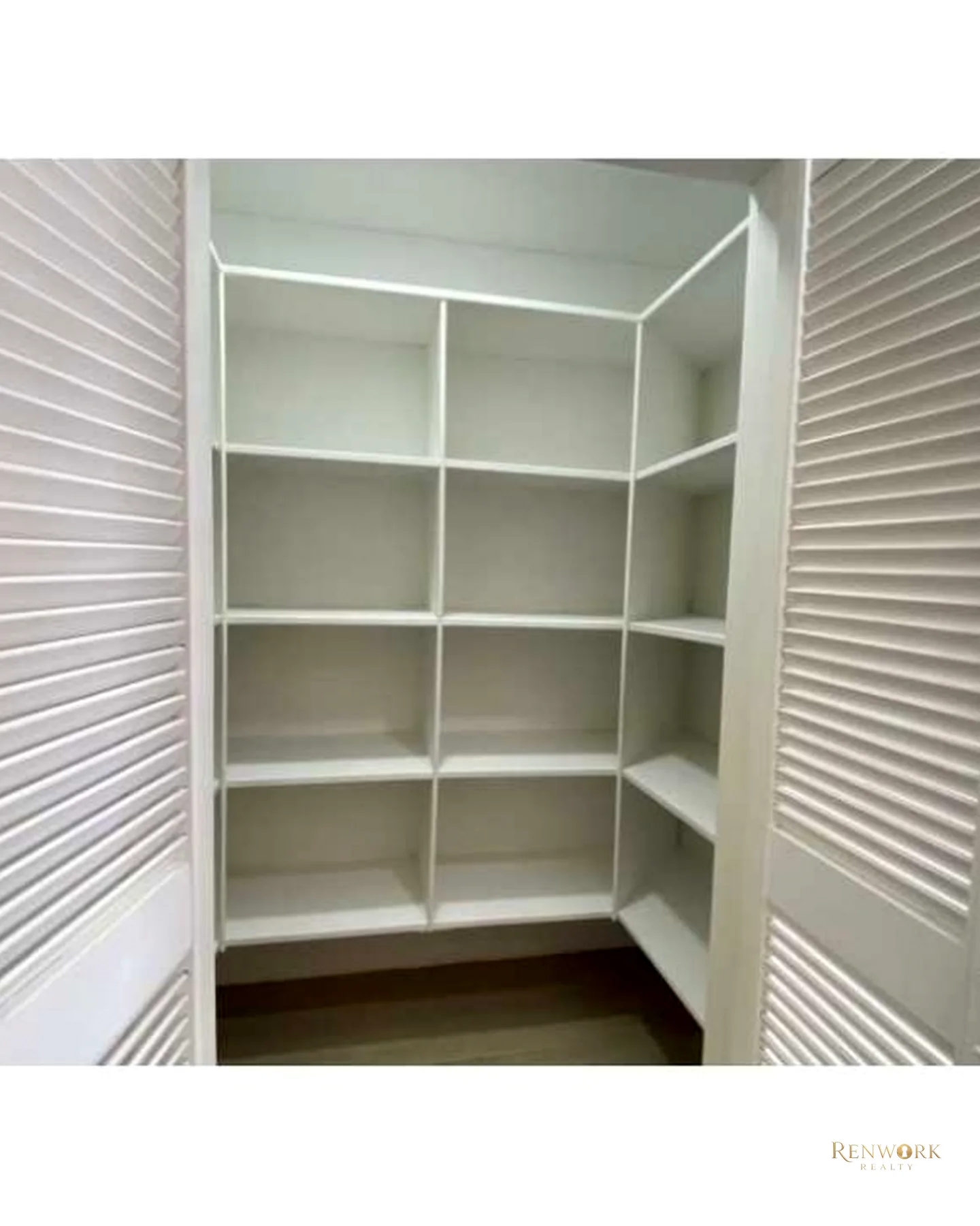 VENTA DE APARTAMENTO EL POBLADO ( REMODELADO ) · foto 7