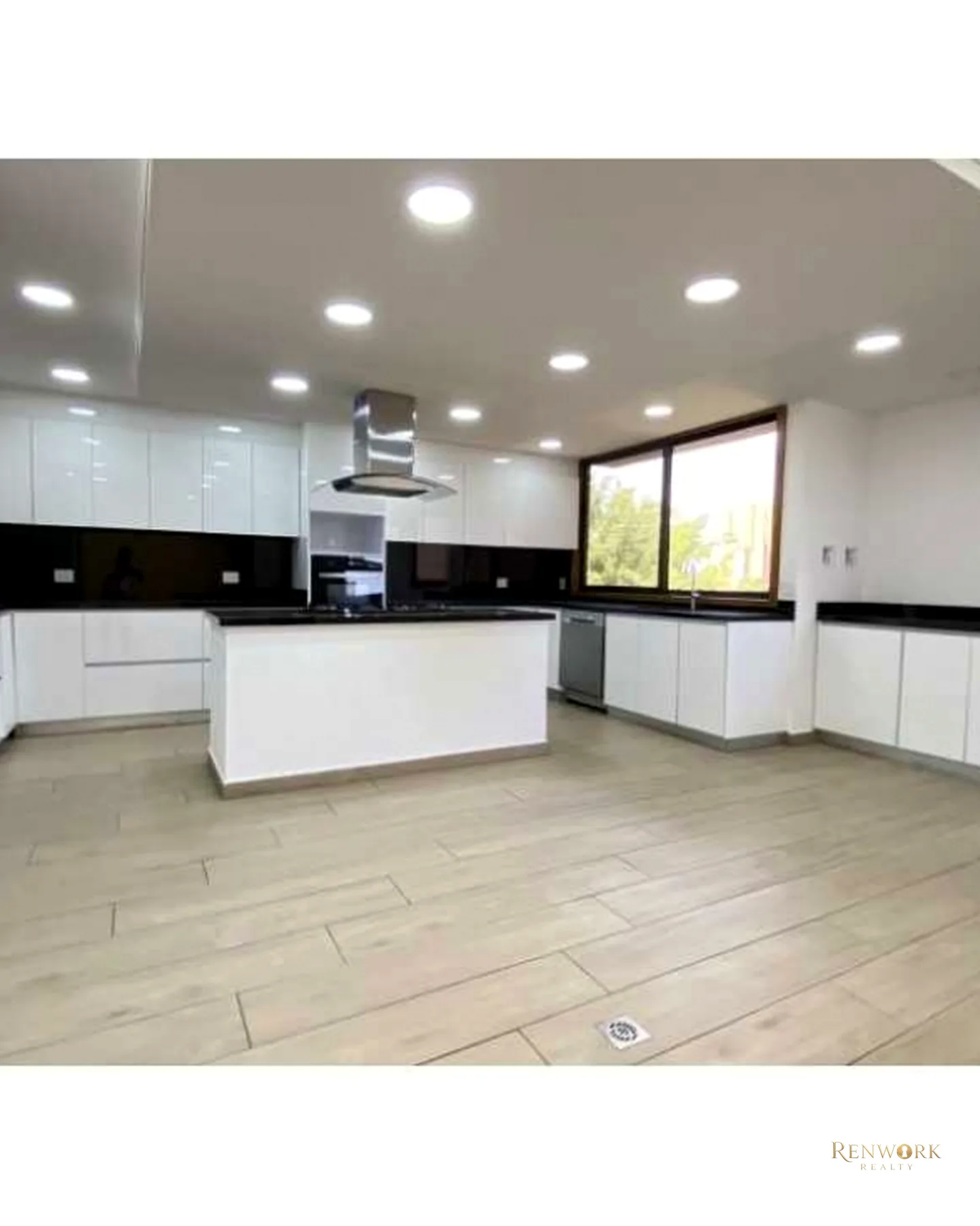 VENTA DE APARTAMENTO EL POBLADO ( REMODELADO ) · foto 2
