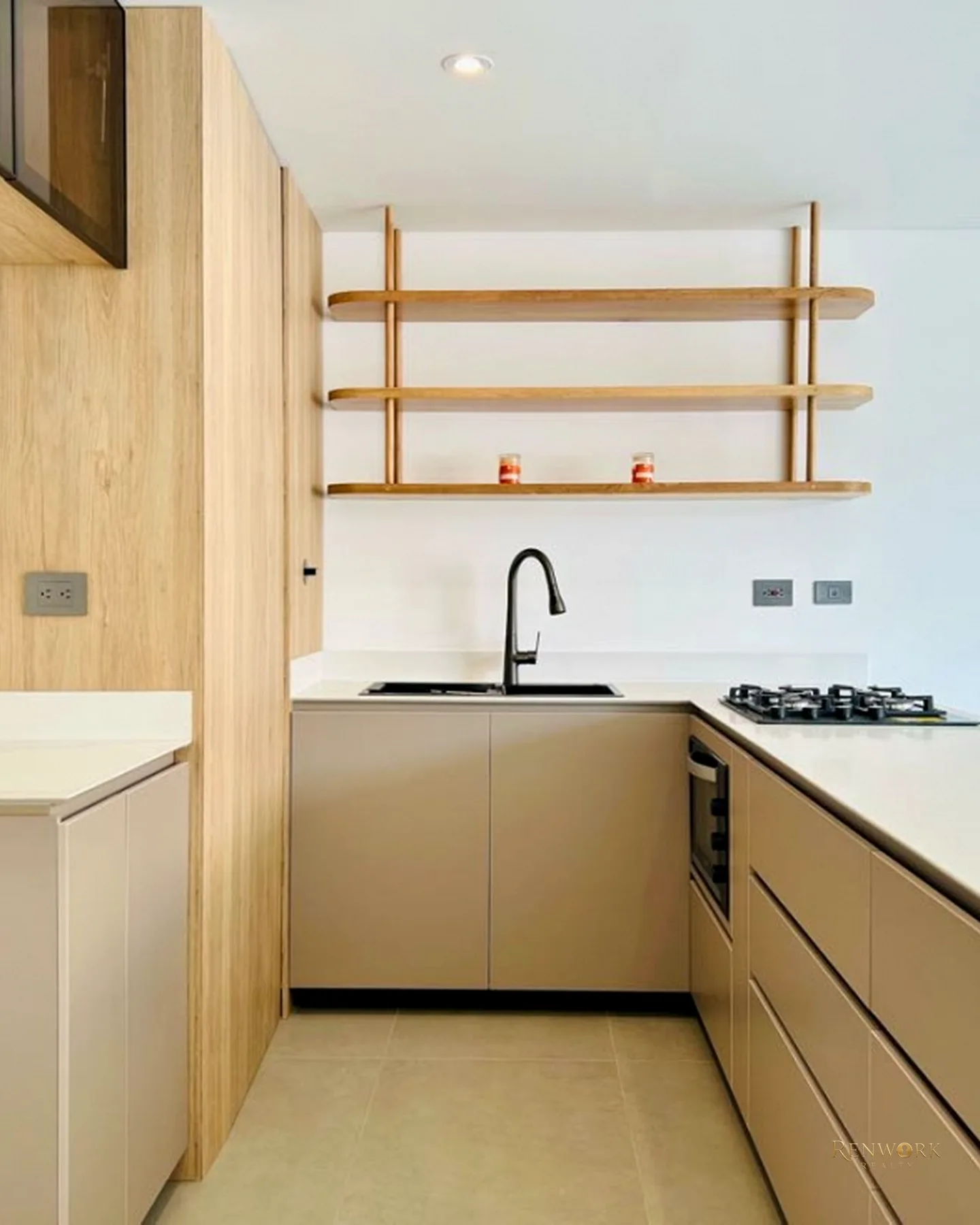 VENTA DE APARTAMENTO EN EDIFICIO LA CASTELLANA - MEDELLÍN · foto 2