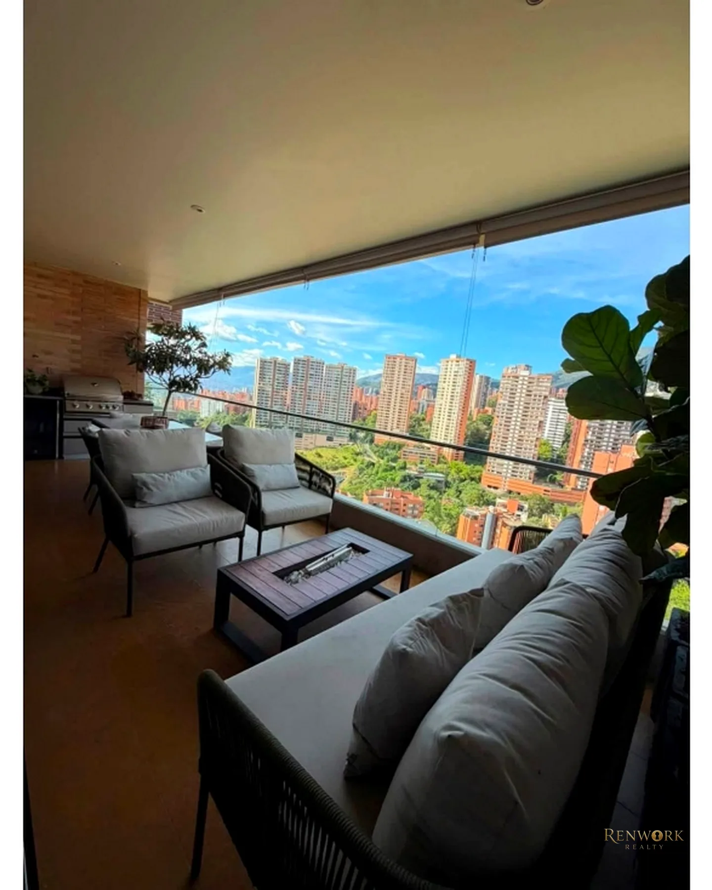 VENTA DE APARTAMENTO EN EL CAMPESTRE, POBLADO · foto 4