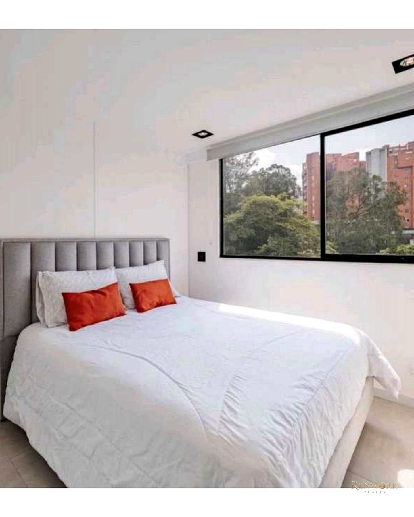 VENTA DE APARTAMENTO EN EL POBLADO, CASTROPOL. · foto 7