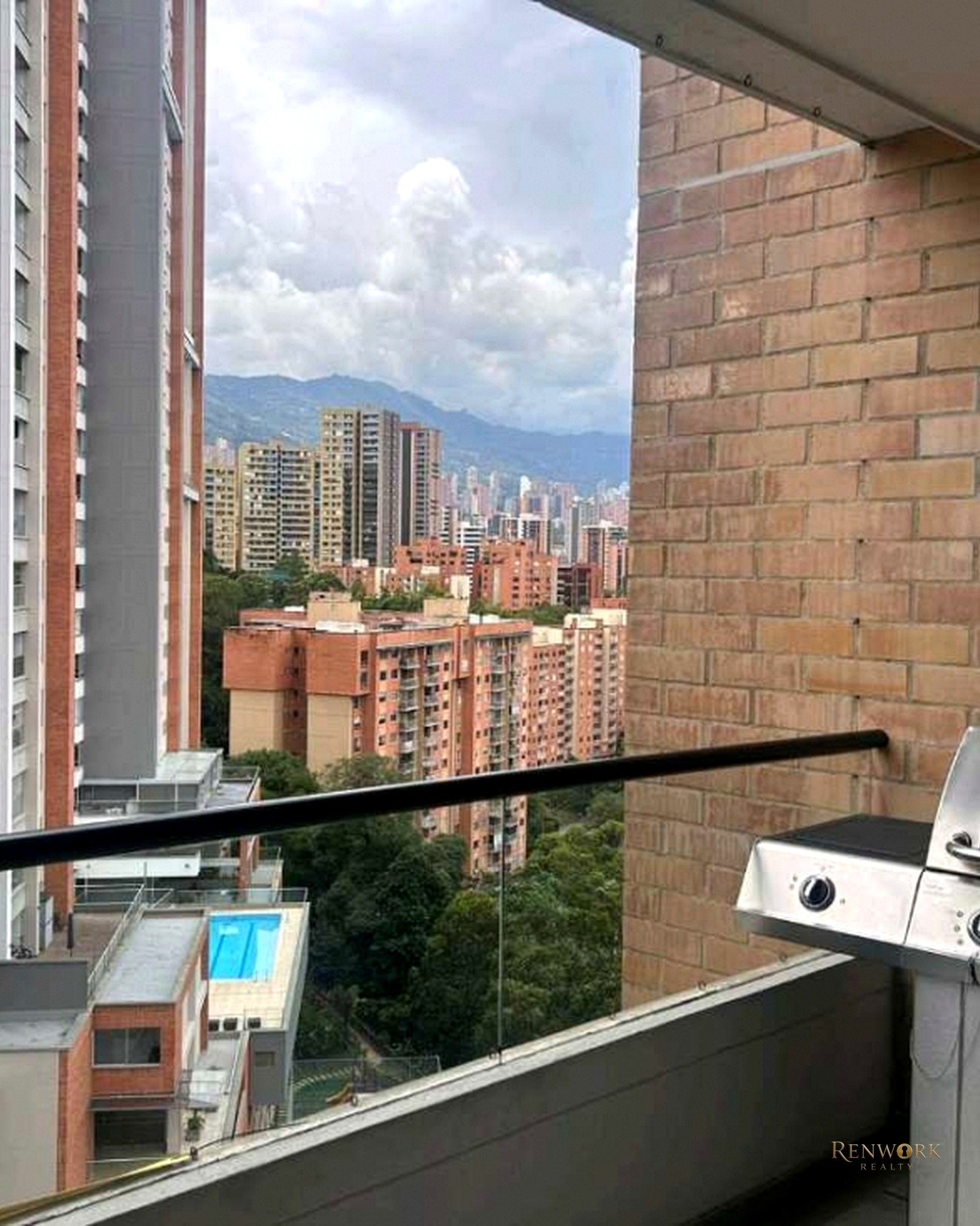 VENTA DE APARTAMENTO EN EL POBLADO - CASTROPOL · foto 5