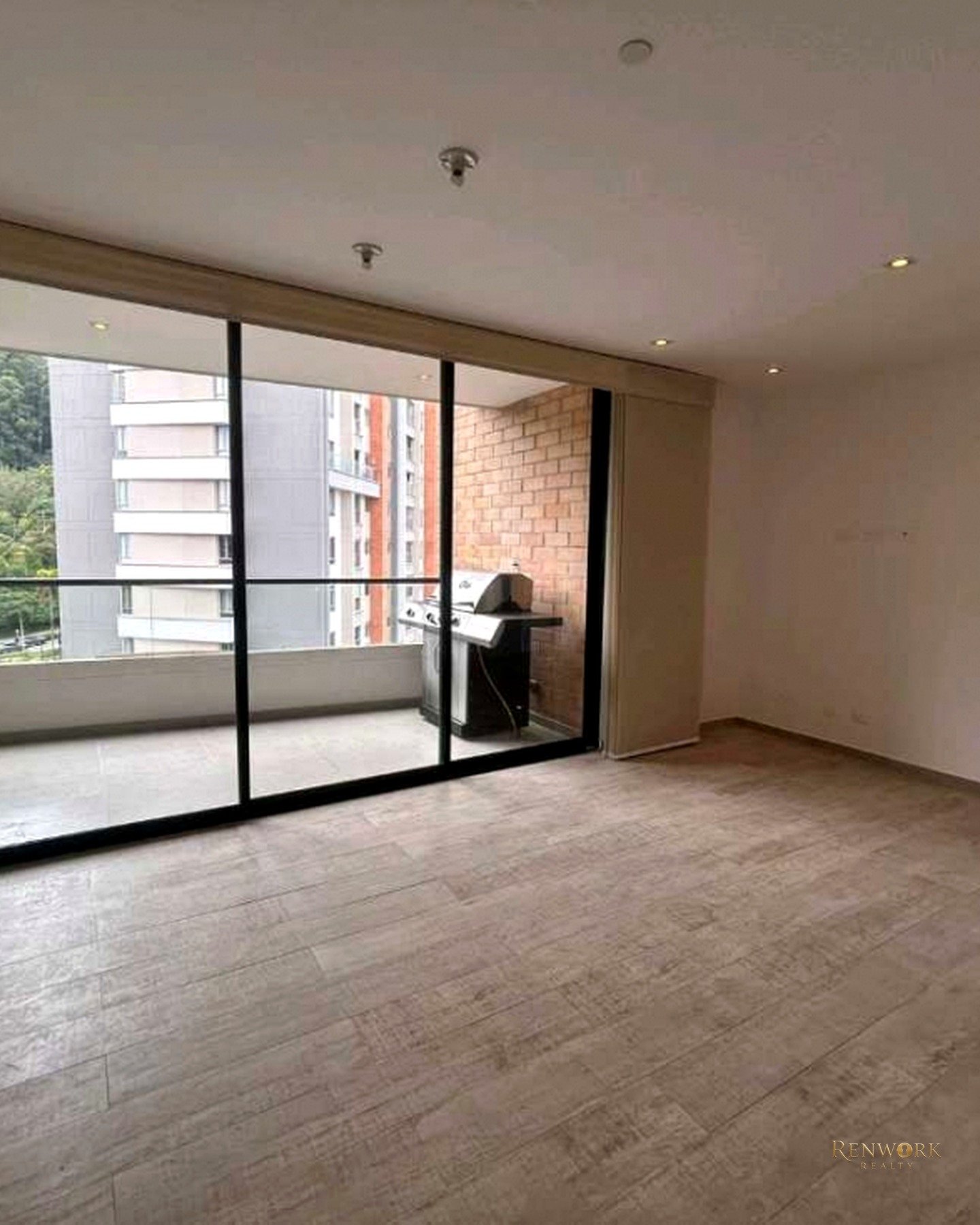VENTA DE APARTAMENTO EN EL POBLADO - CASTROPOL · foto 8