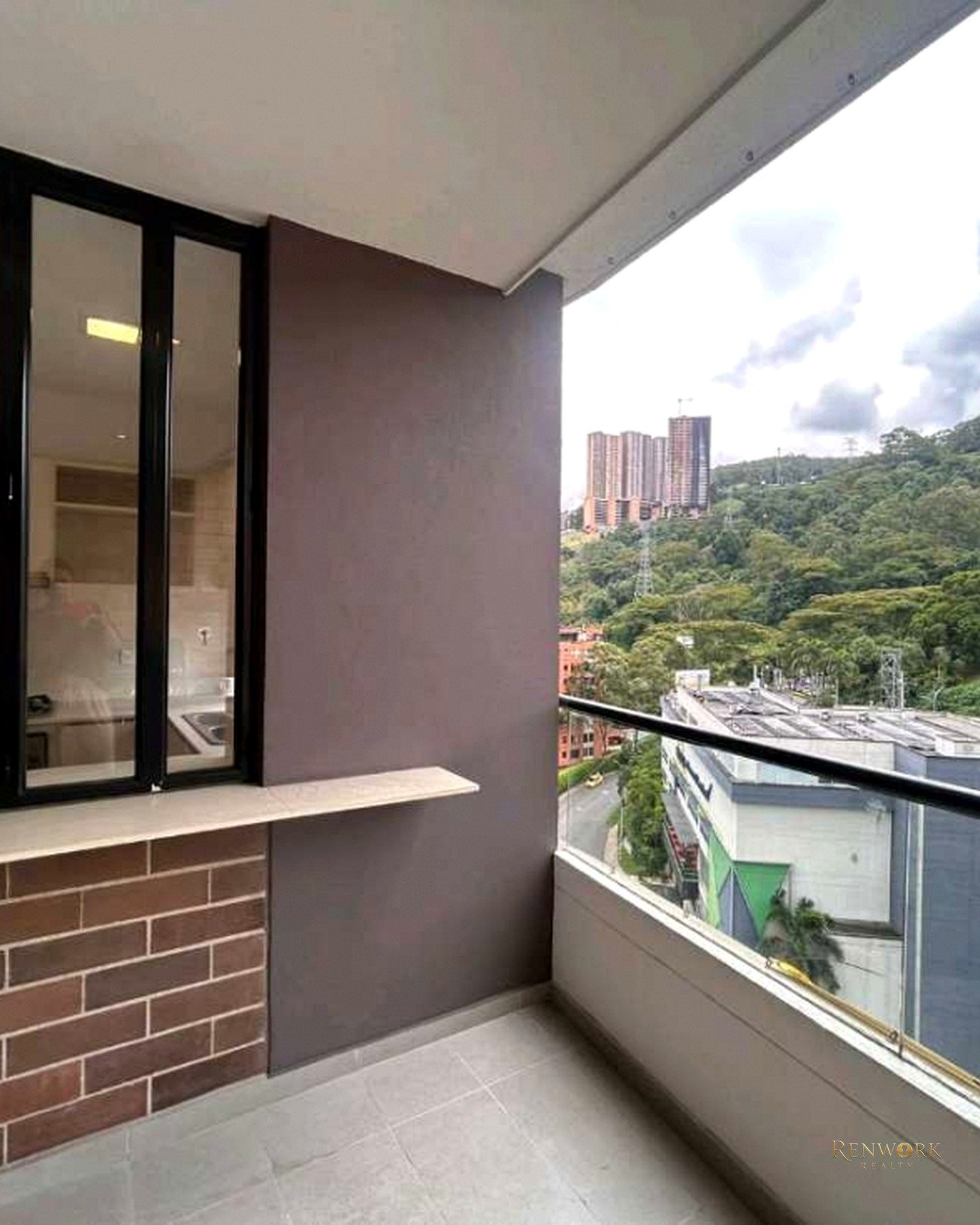 VENTA DE APARTAMENTO EN EL POBLADO - CASTROPOL · foto 4