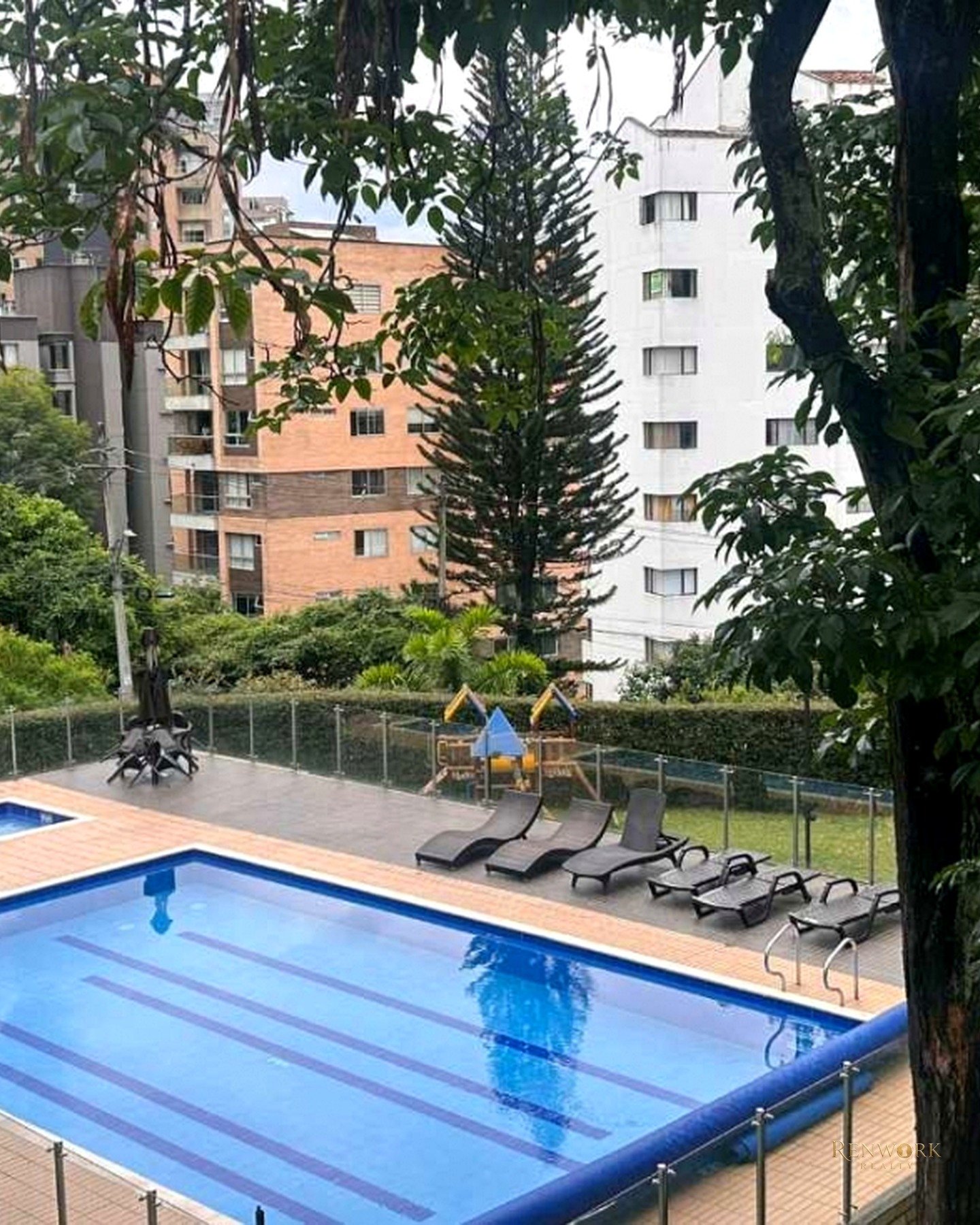 VENTA DE APARTAMENTO EN EL POBLADO - CASTROPOL · foto 2
