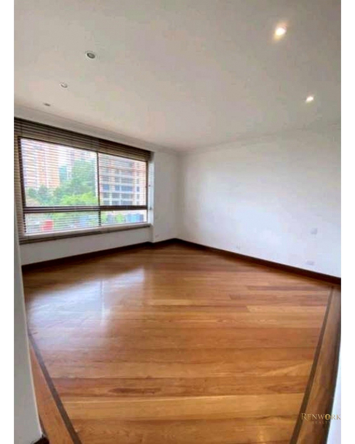 VENTA DE APARTAMENTO EN EL POBLADO CERCA AL C.C EL TESORO. · foto 11