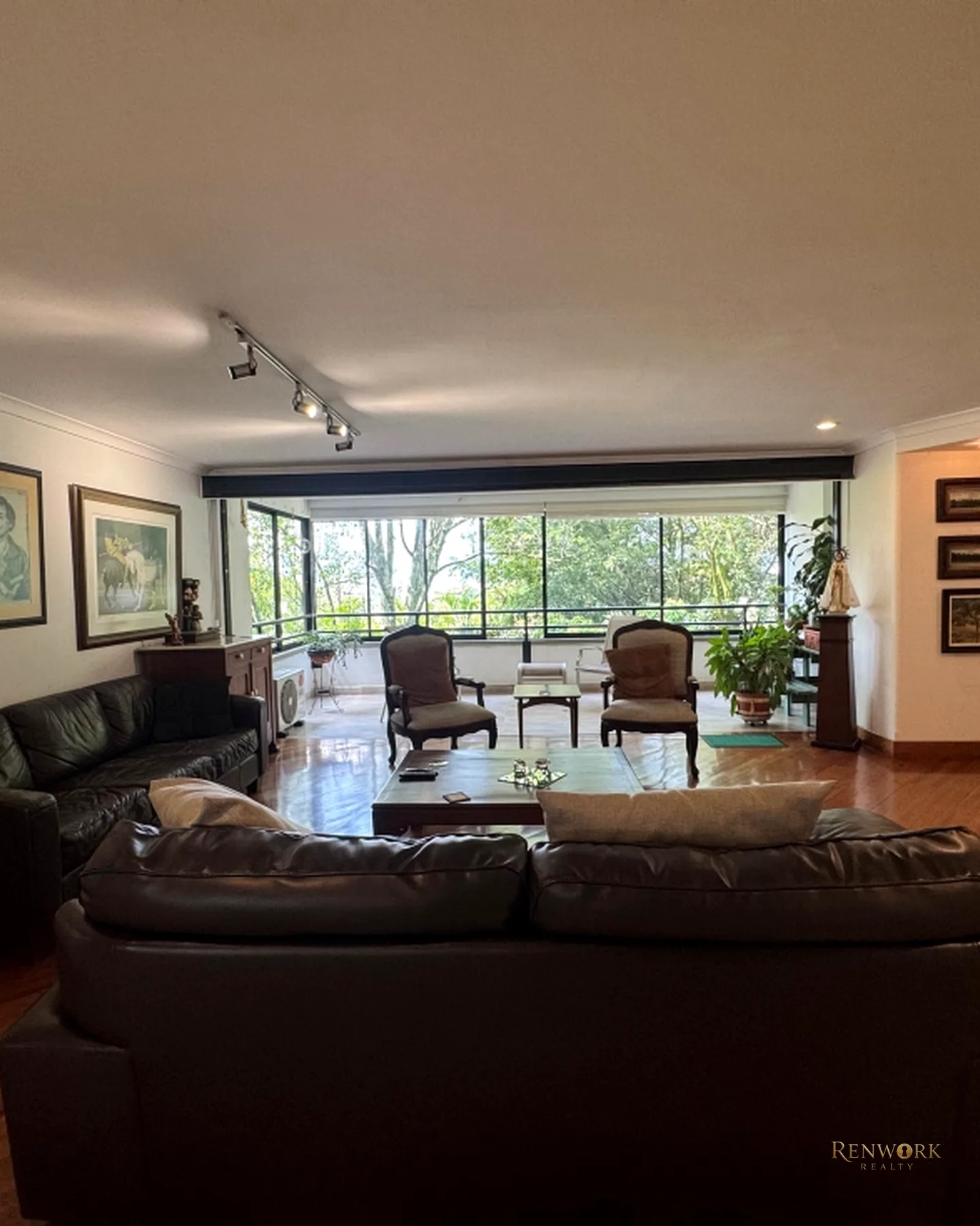 VENTA DE APARTAMENTO EN EL POBLADO CERCA AL CC SANTAFE · foto 4
