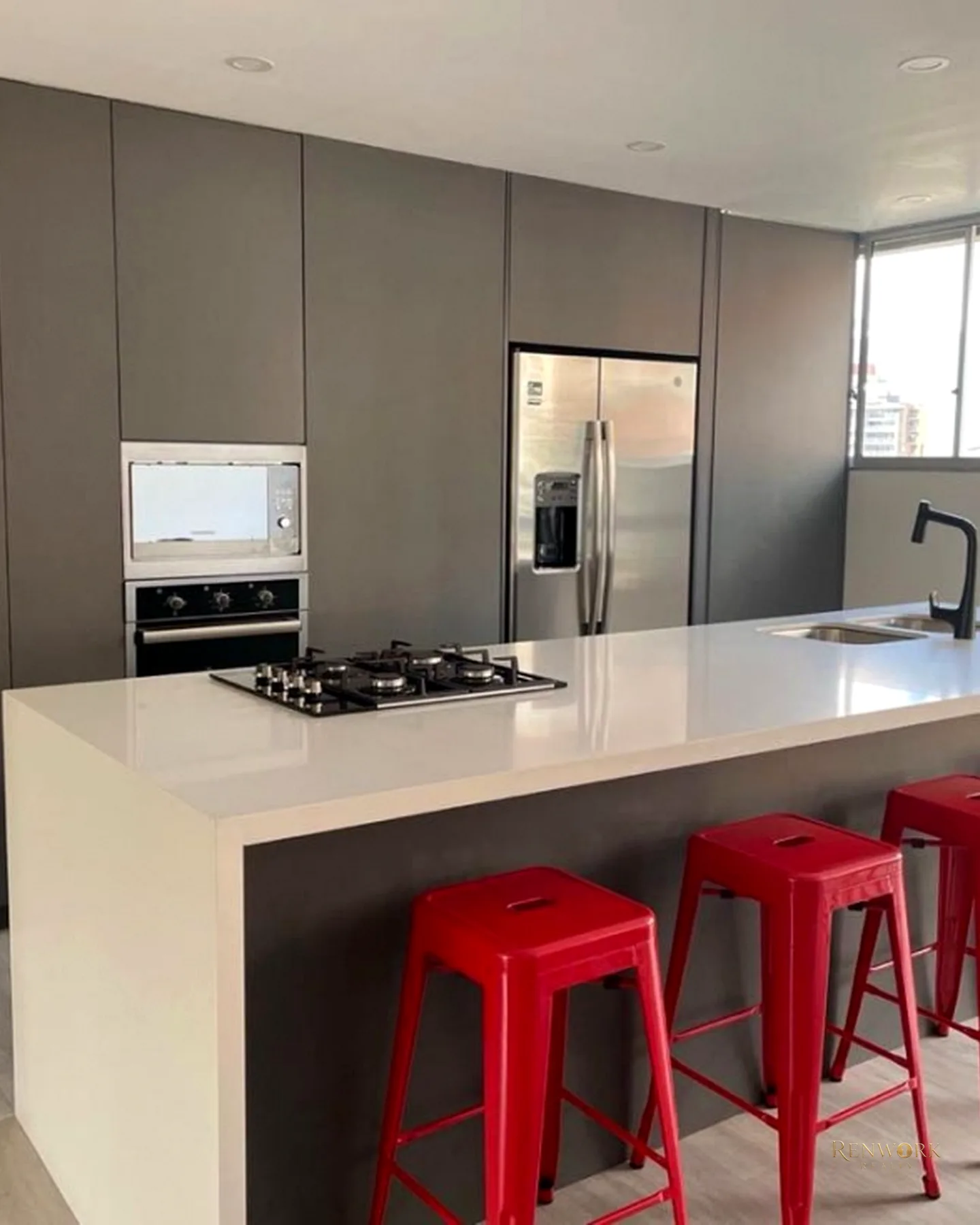 VENTA DE APARTAMENTO EN EL POBLADO, MILLA DE ORO · foto 3