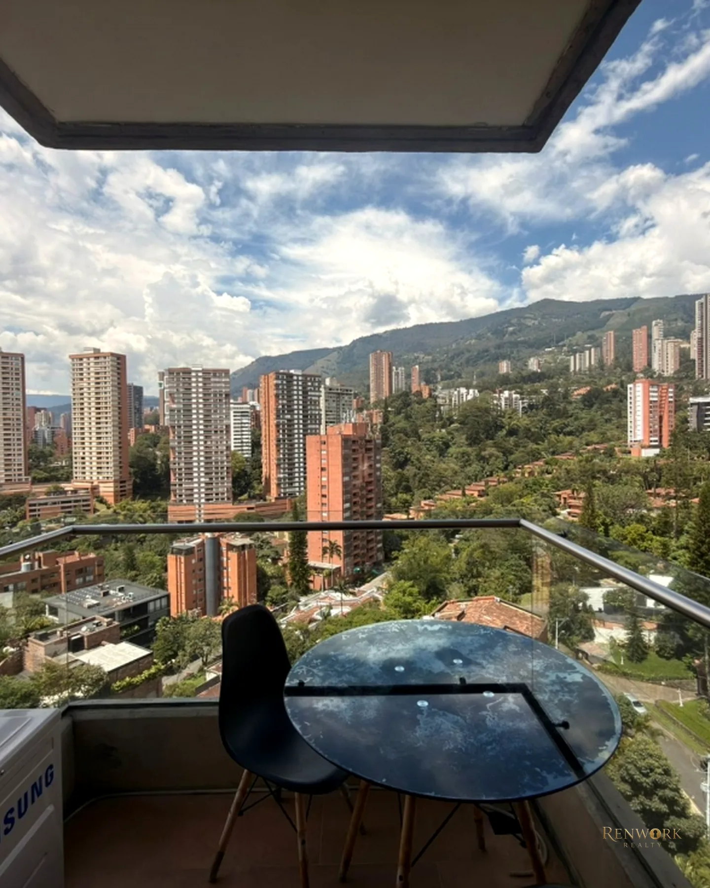 VENTA DE APARTAMENTO EN EL POBLADO, SAN LUCAS · foto 9