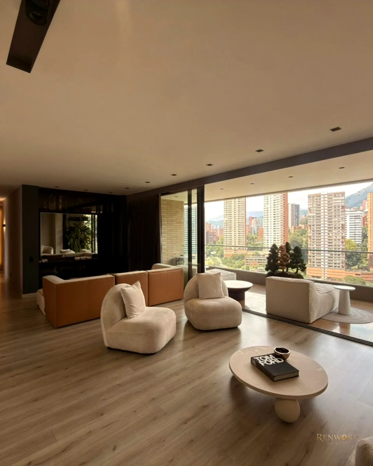 VENTA DE APARTAMENTO EN EL POBLADO, SAN LUCAS · foto 1