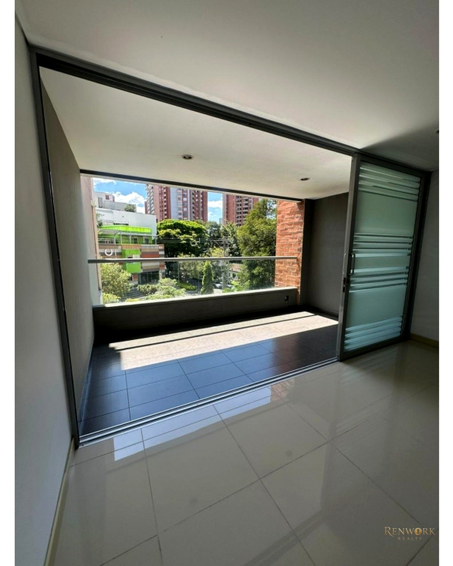 Vista de VENTA DE APARTAMENTO EN EL POBLADO - SANTA MARÍA DE LOS ÁNGELES