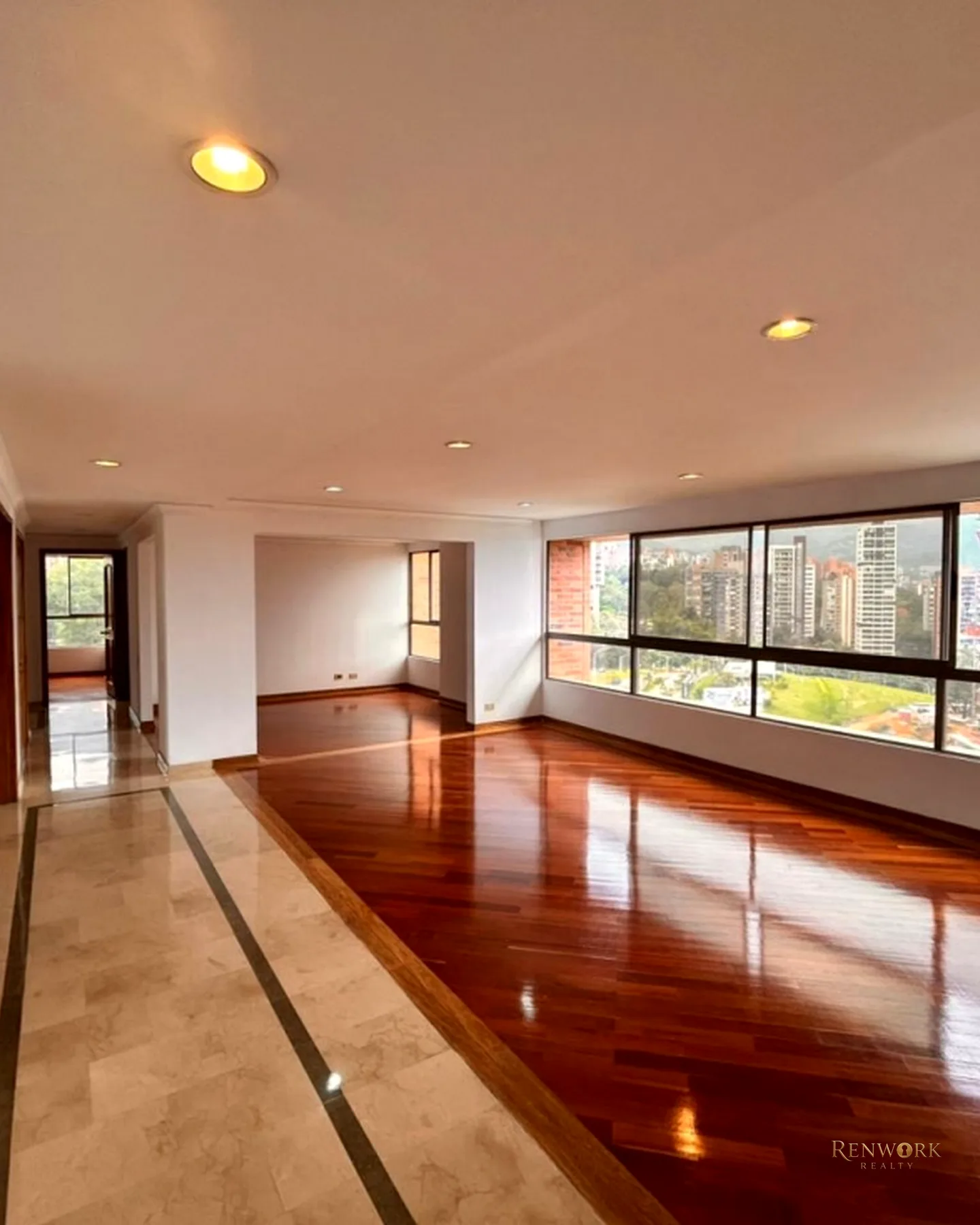 VENTA DE APARTAMENTO EN EL POBLADO, SECTOR BALSOS/MILLA DE ORO · foto 1