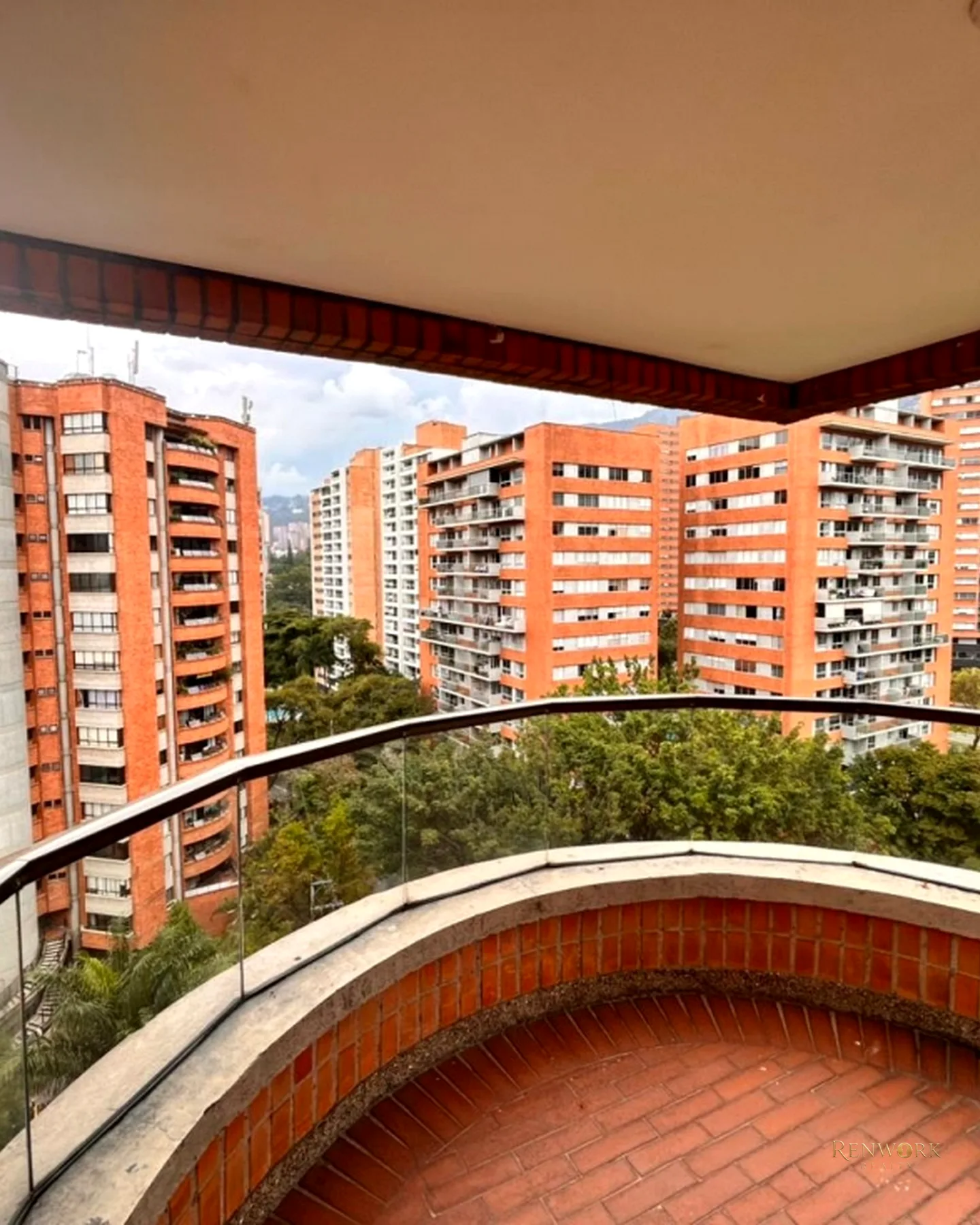 VENTA DE APARTAMENTO EN EL POBLADO, SECTOR BALSOS/MILLA DE ORO · foto 17
