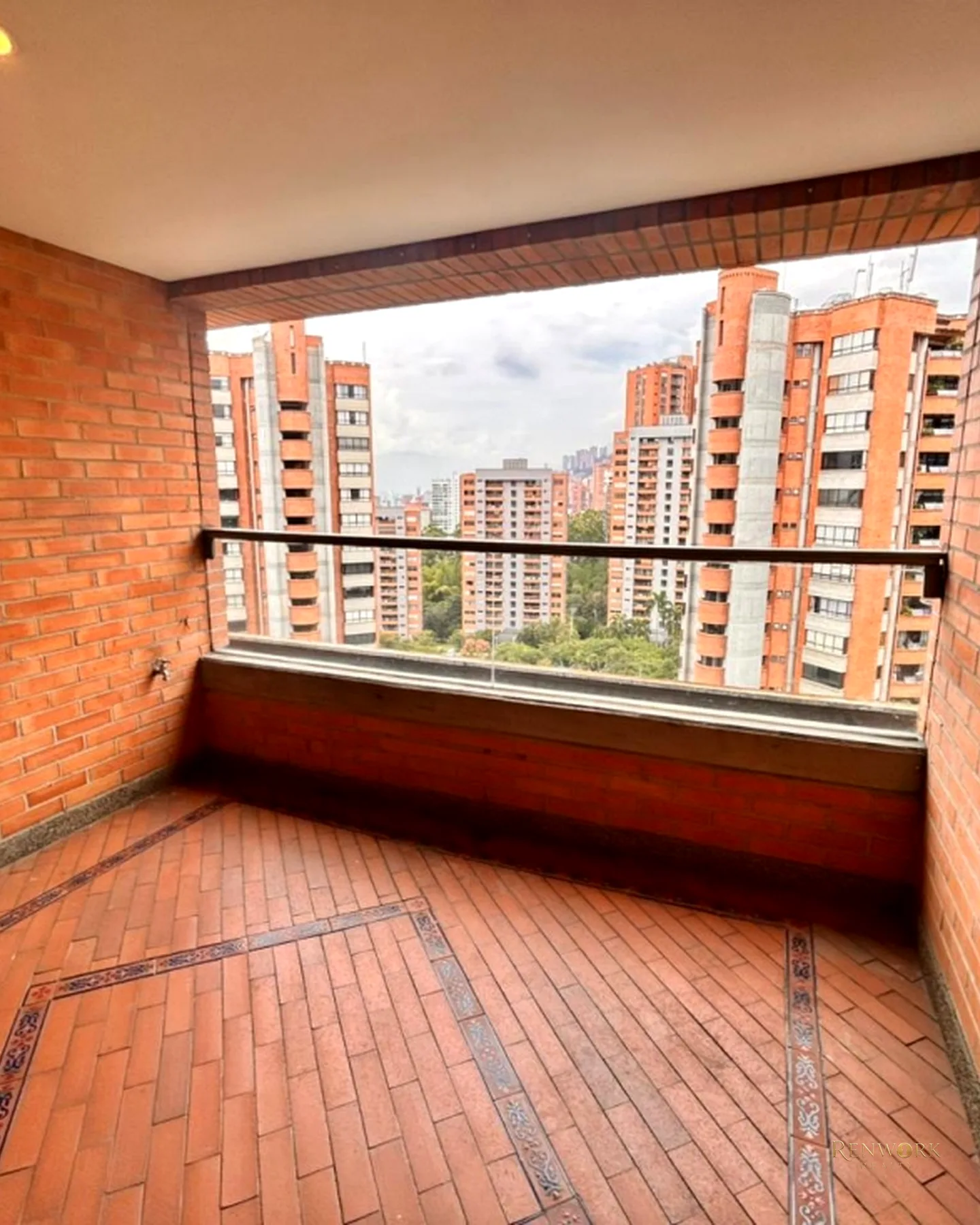 VENTA DE APARTAMENTO EN EL POBLADO, SECTOR BALSOS/MILLA DE ORO · foto 5
