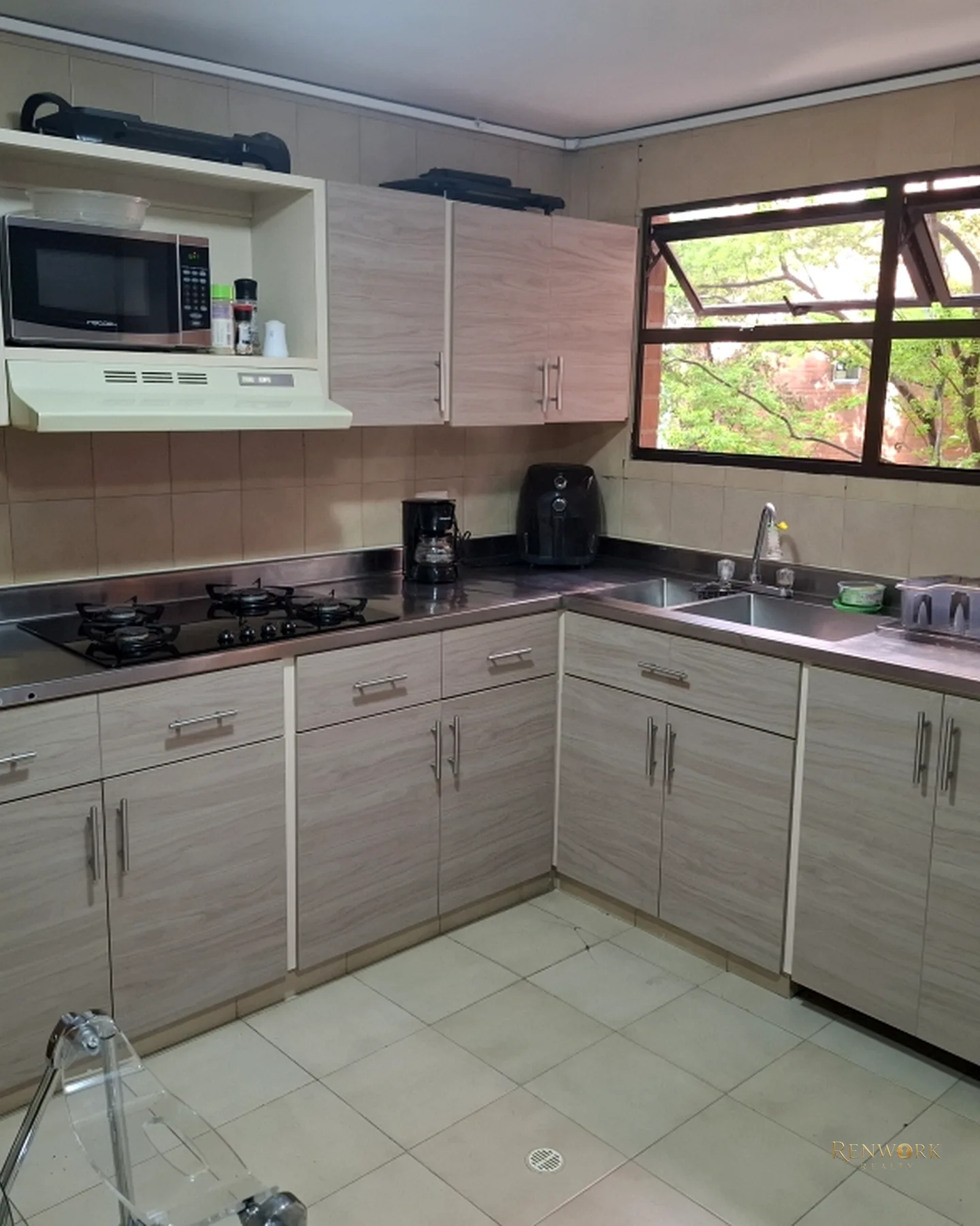VENTA DE APARTAMENTO EN EL POBLADO, SECTOR CASTROPOL · foto 2