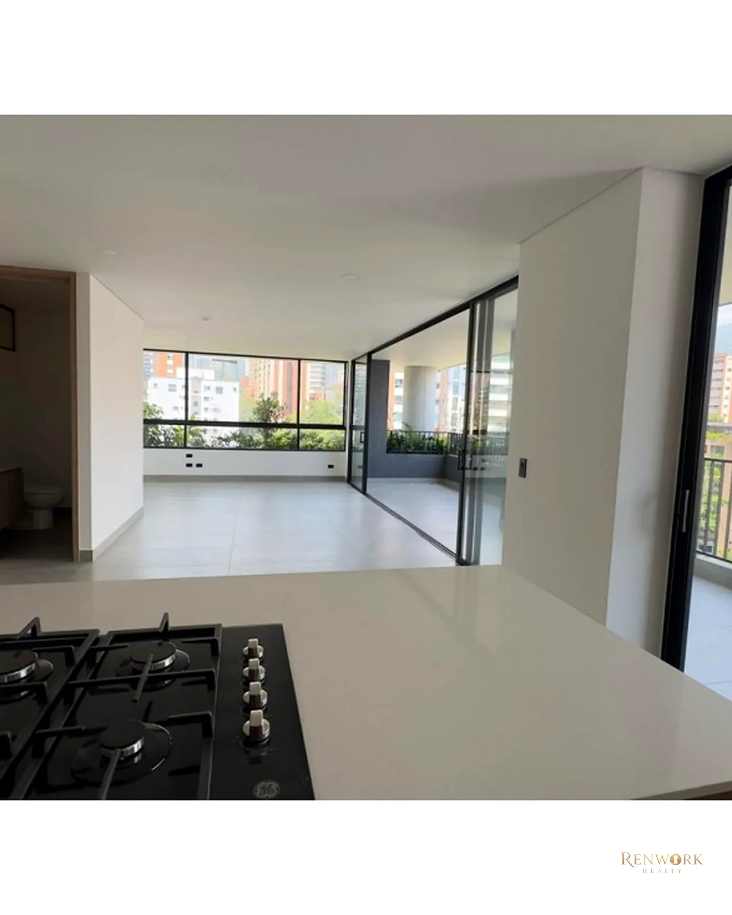 VENTA DE APARTAMENTO EN EL POBLADO SECTOR CASTROPOL · foto 1