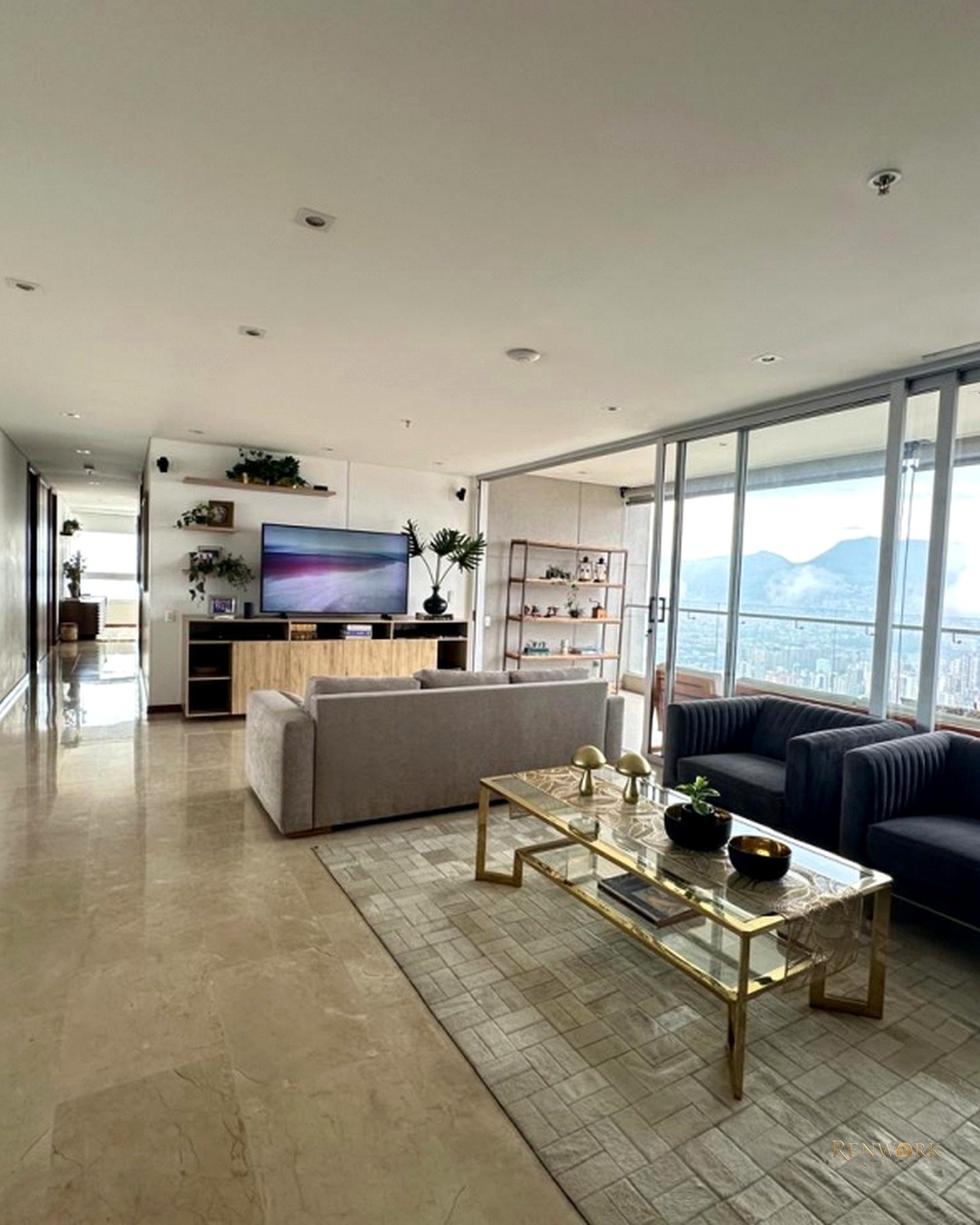 VENTA DE APARTAMENTO EN EL POBLADO SECTOR EL TESORO · foto 2