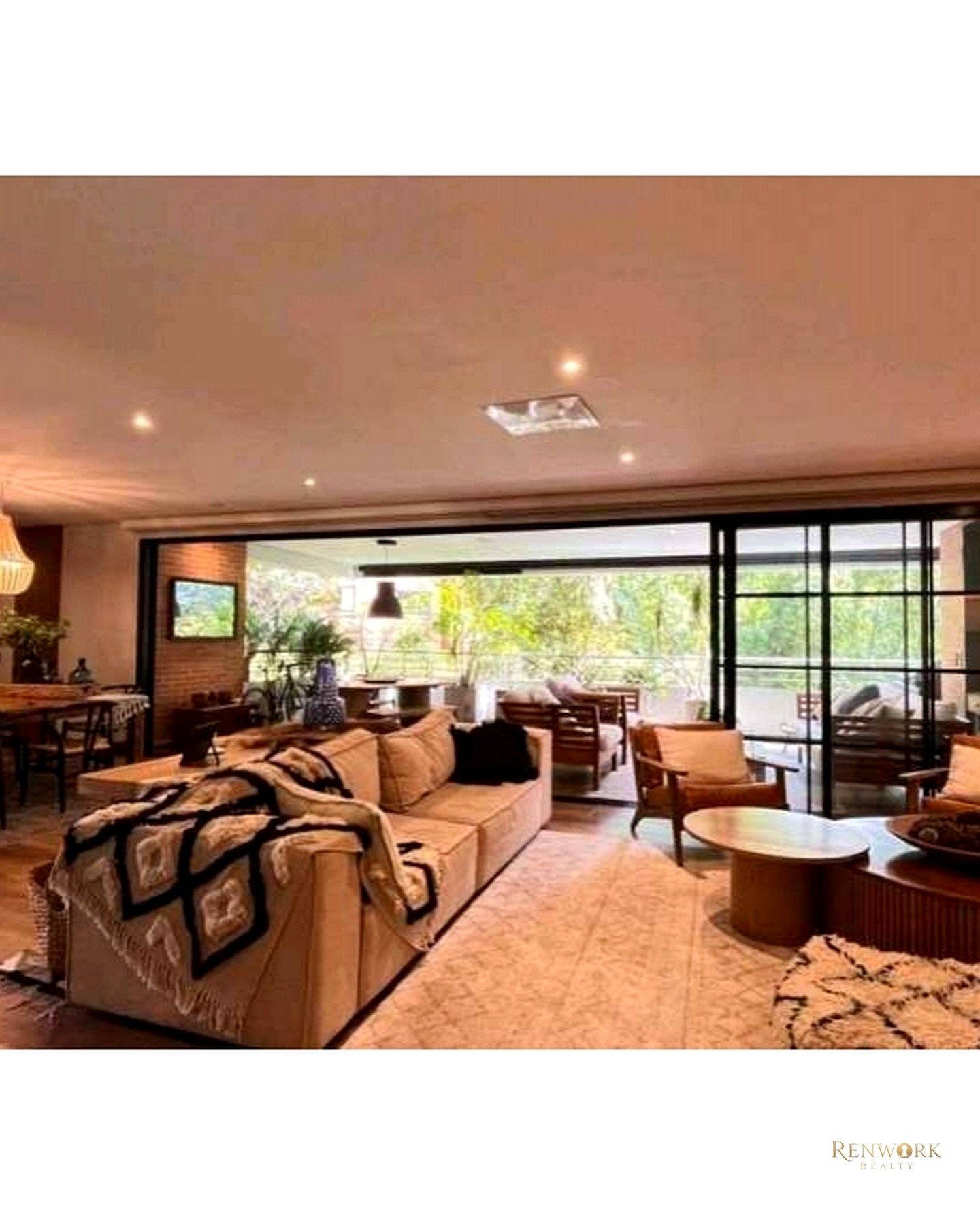 Vista de VENTA DE APARTAMENTO EN EL POBLADO, SECTOR LA 10.