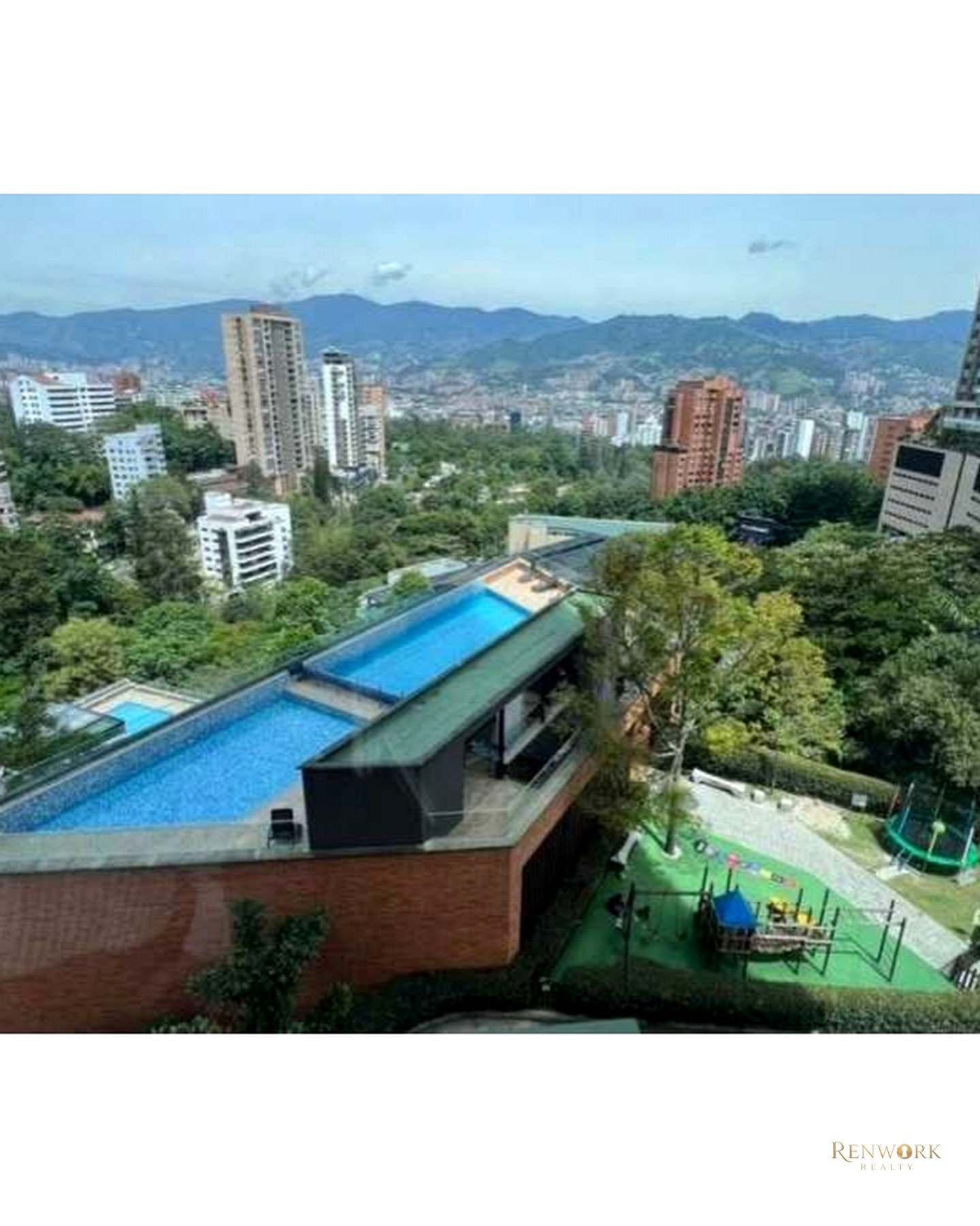 Vista de VENTA DE APARTAMENTO EN EL POBLADO, SECTOR LOS BALSOS.