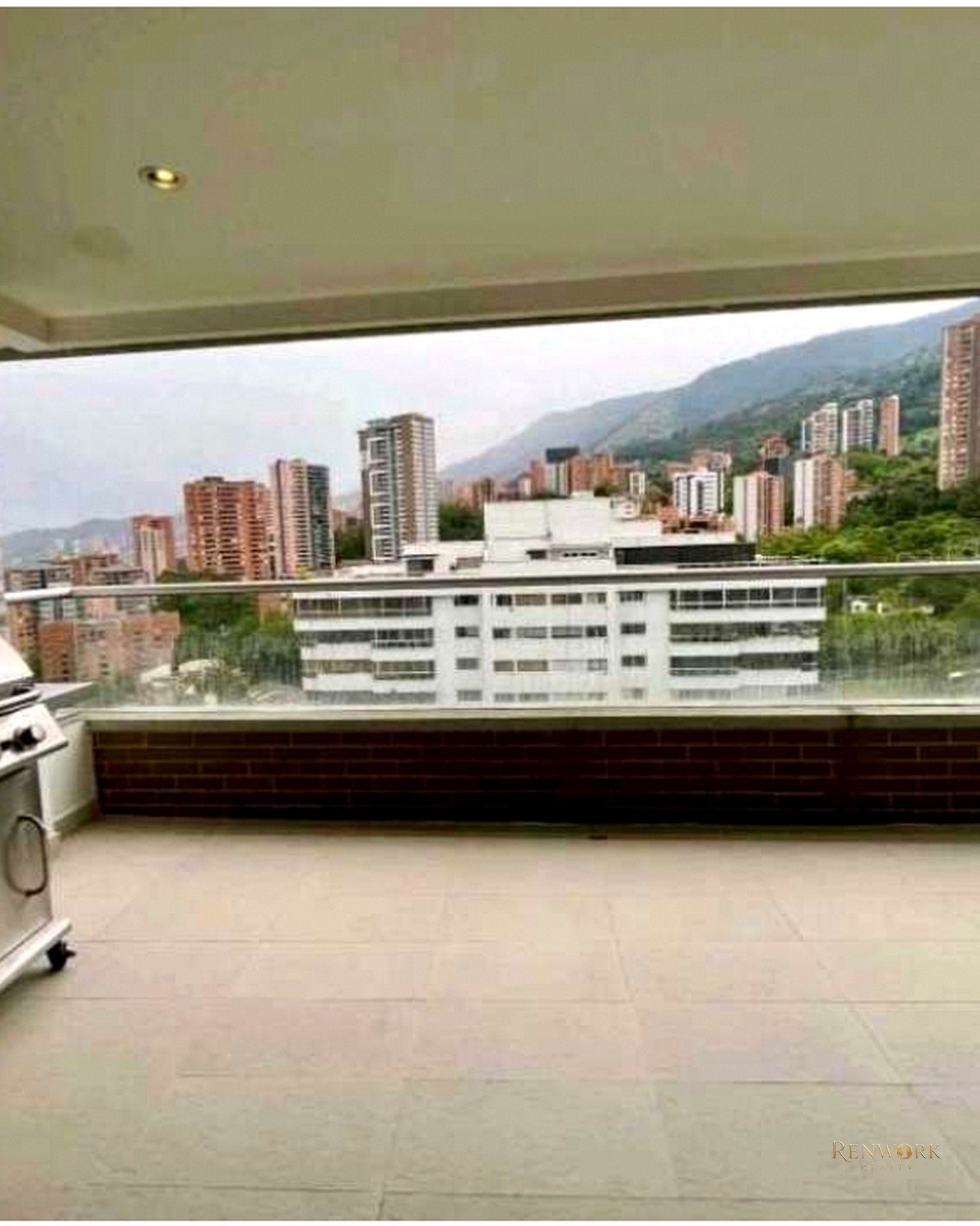 VENTA DE APARTAMENTO EN EL POBLADO, SECTOR LOS BALSOS. · foto 2