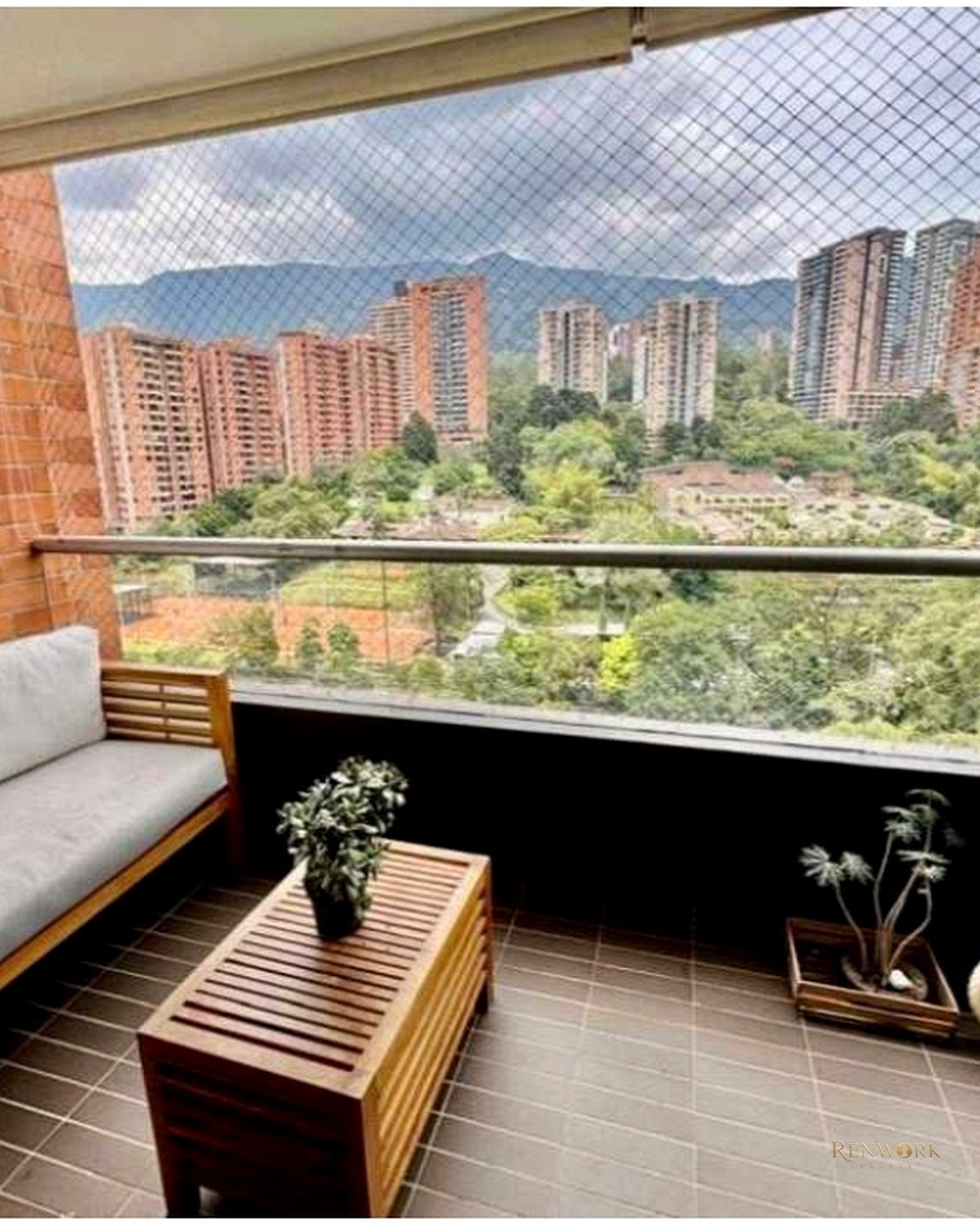 VENTA DE APARTAMENTO EN EL POBLADO, SECTOR LOS BALSOS.