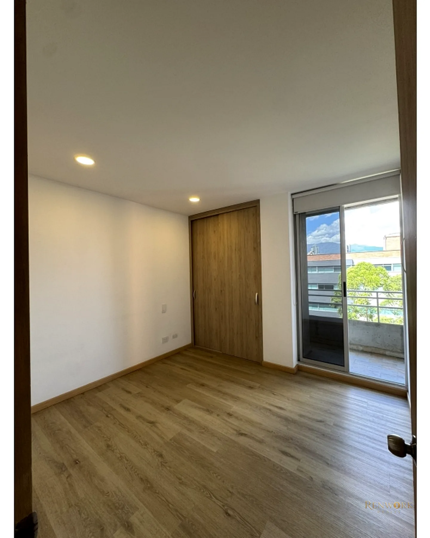 VENTA DE APARTAMENTO EN EL TESORO · foto 9