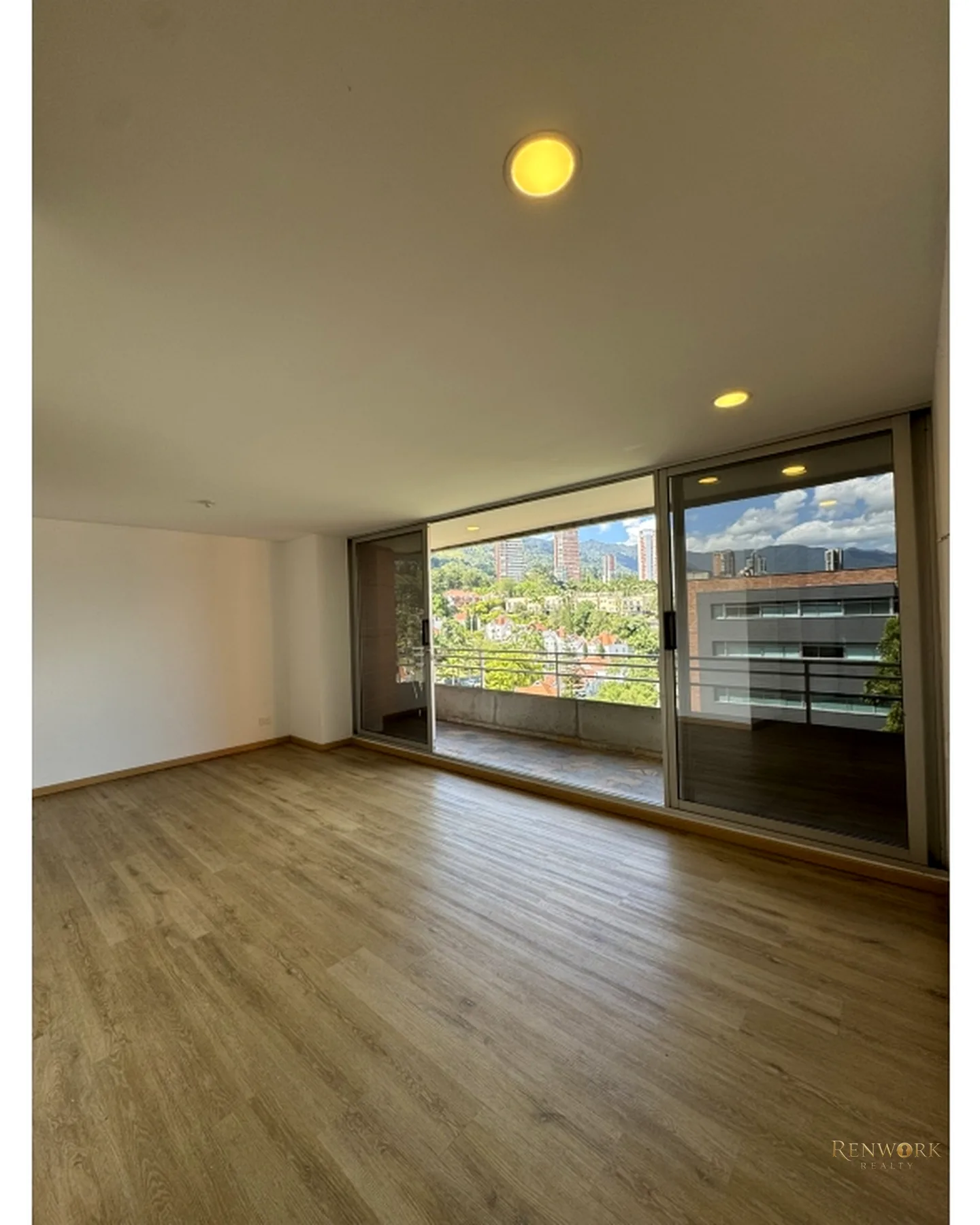 VENTA DE APARTAMENTO EN EL TESORO · foto 5