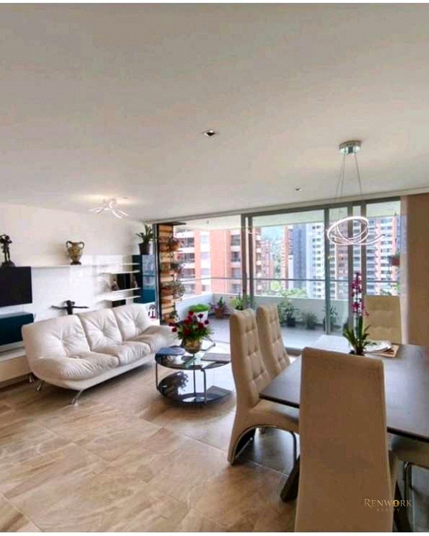VENTA DE APARTAMENTO EN ENVIGADO, SECTOR EL ESMERALDAL. · foto 4