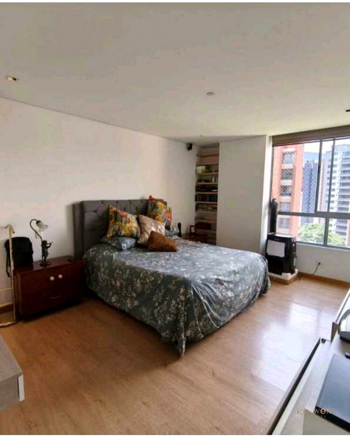 VENTA DE APARTAMENTO EN ENVIGADO, SECTOR EL ESMERALDAL. · foto 16