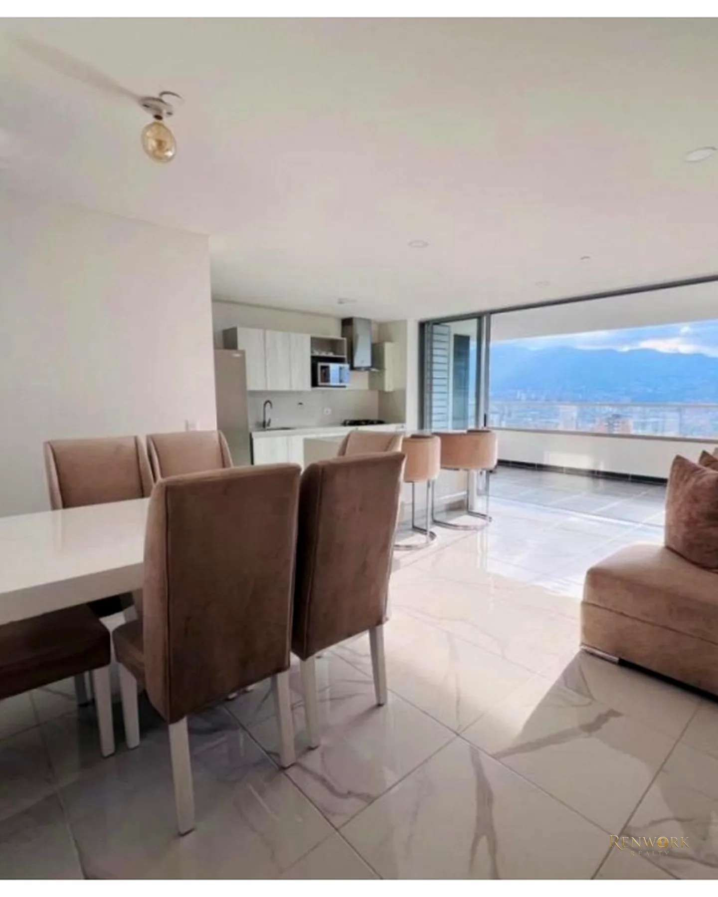 VENTA DE APARTAMENTO EN ENVIGADO SECTOR LOMA DE LOS MESA · foto 2